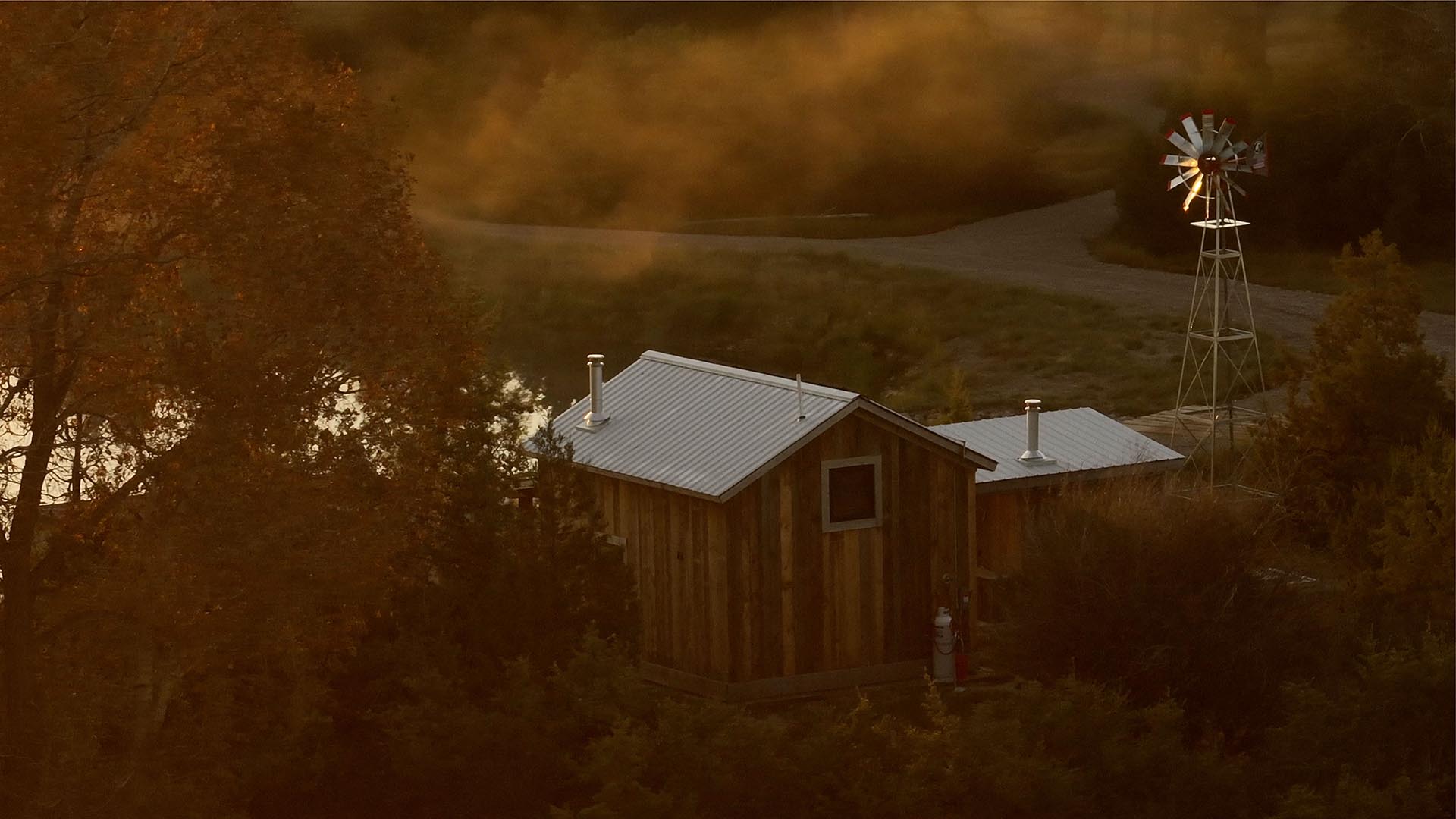 evening light cabin montana 1805 river ranch