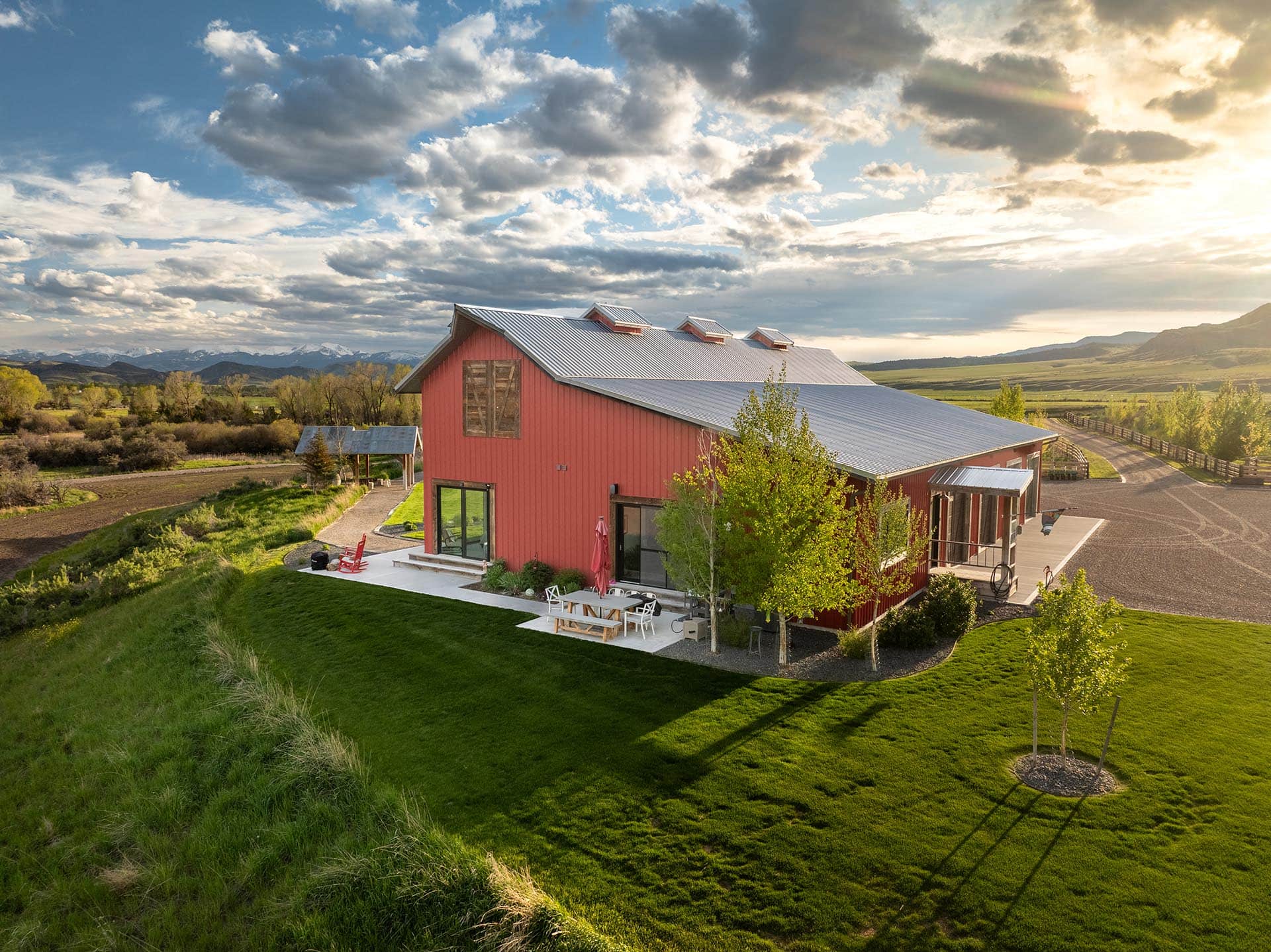 guest home outdoor area montana 1805 river ranch