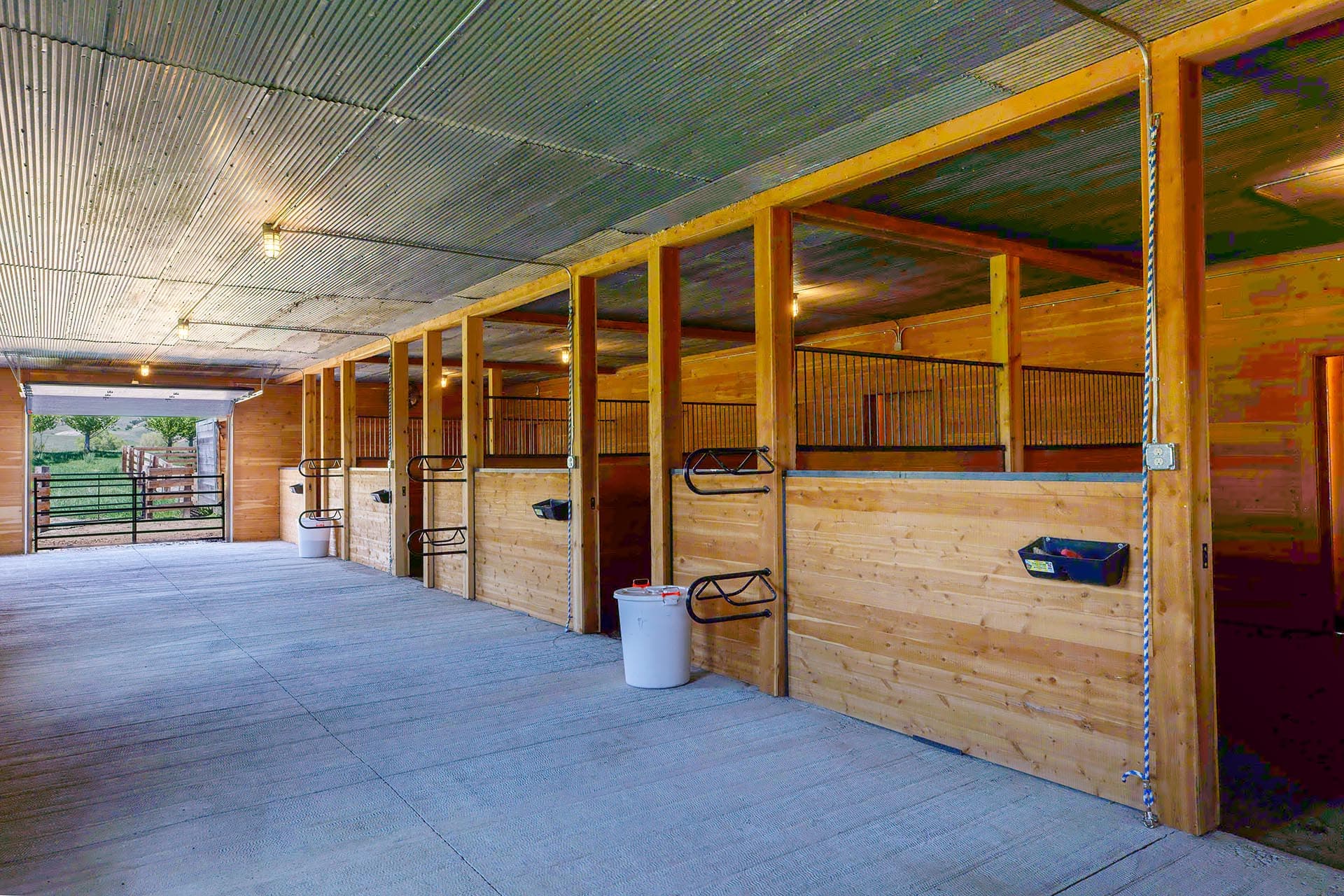 horse stalls montana 1805 river ranch