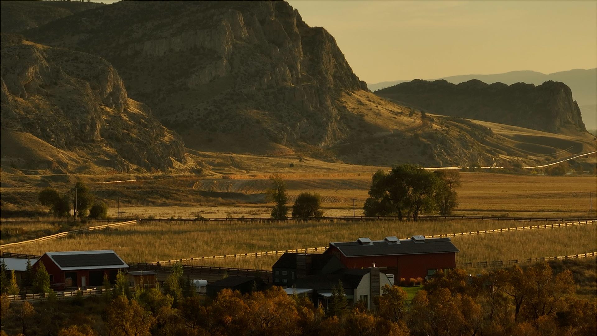 mountain cliff side montana 1805 river ranch