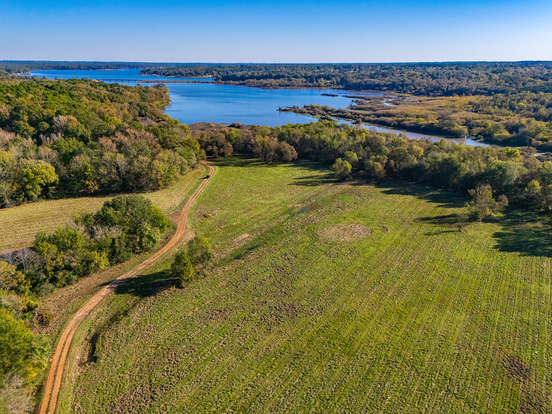 East Texas ranch with build sites Red Barn Ranch on Lake Bob Sandlin