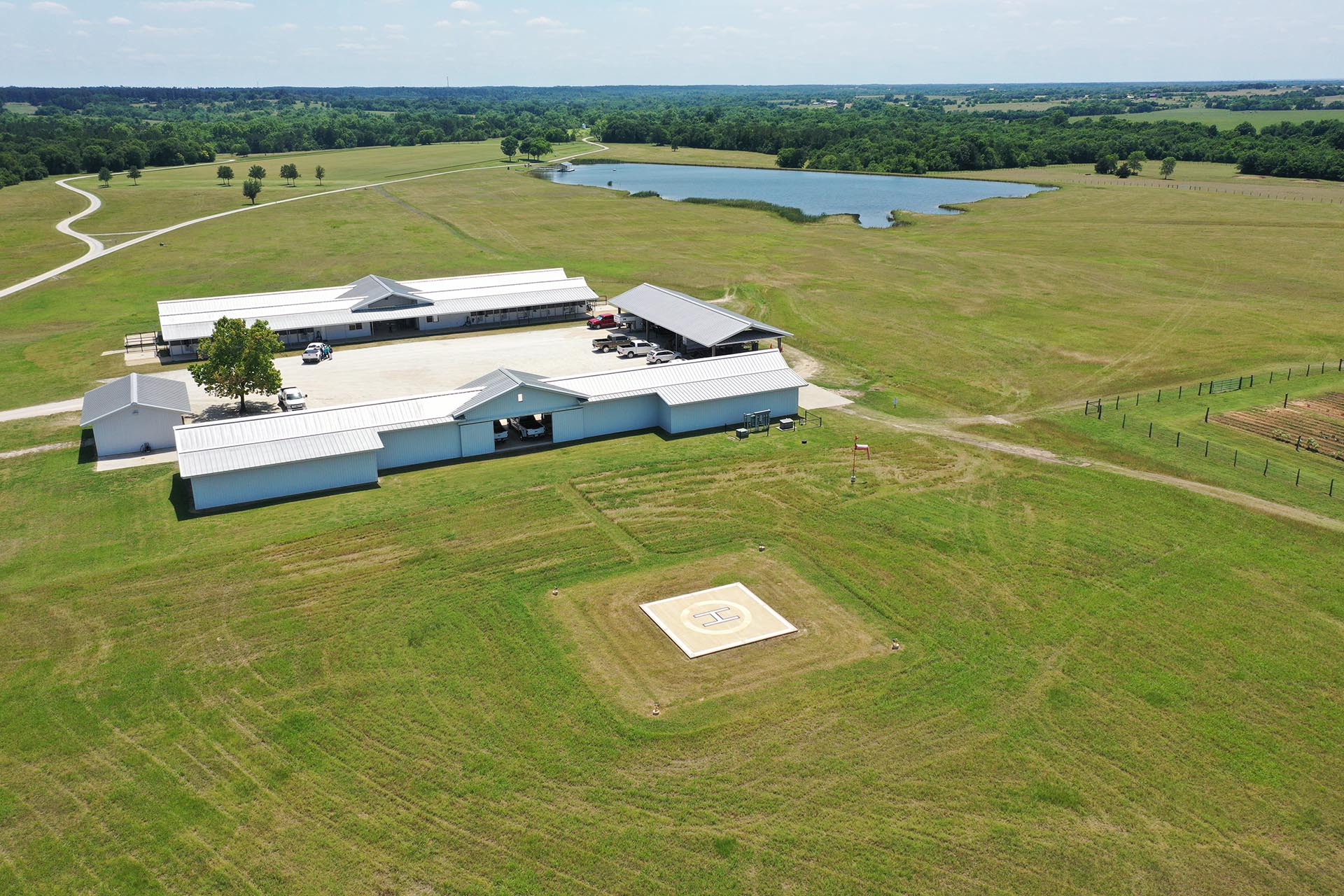 large acreage texas ranch with water features whitehall ranch