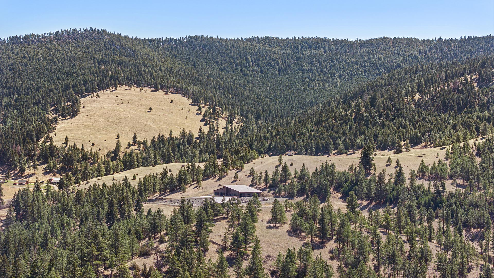 montana capital city adjacent hunting land elk ridge wilderness retreat