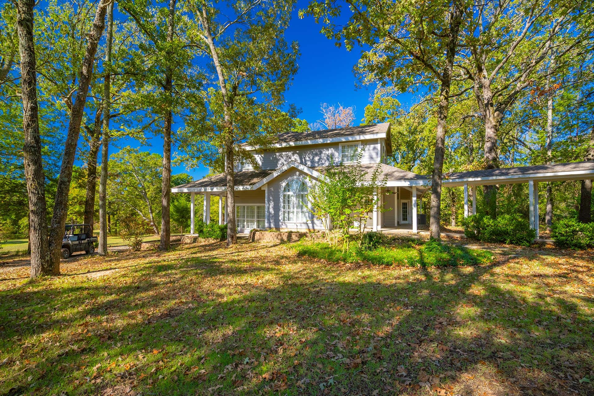Scenic East Texas ranch with water Red Barn Ranch on Lake Bob Sandlin