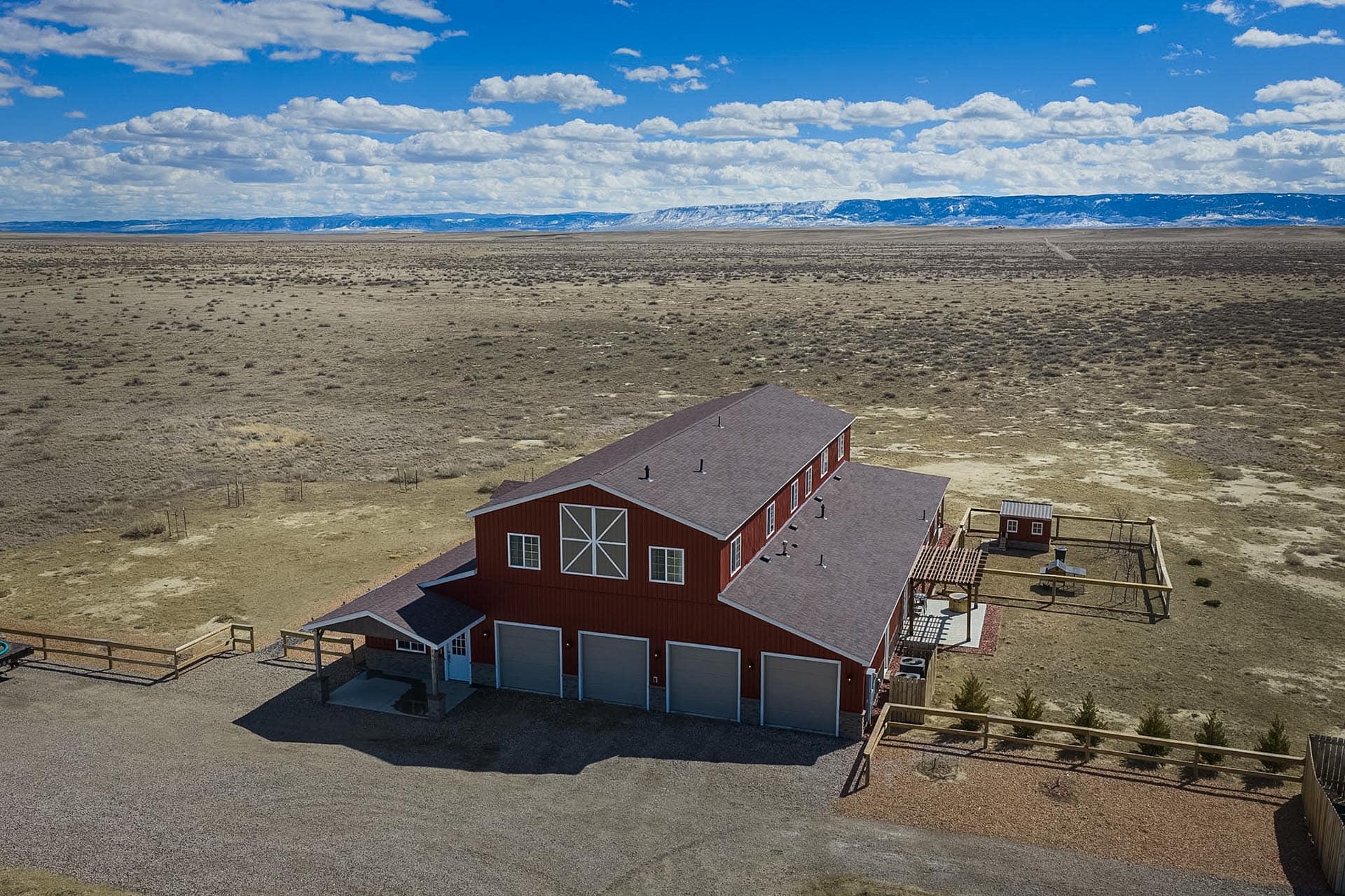 scenic wyoming broken trail homestead