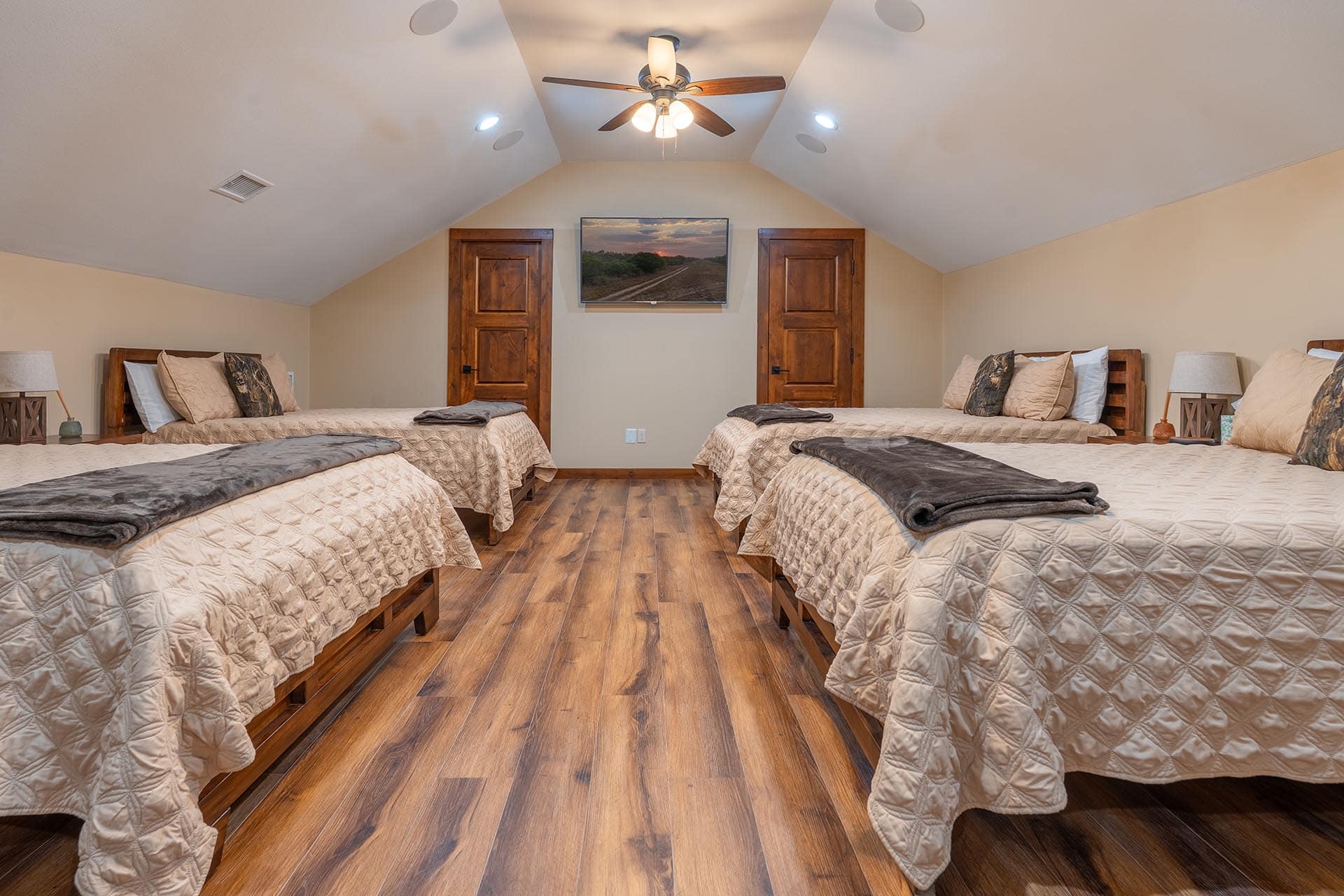 South Texas ranch with scenic terrain El Monte Gringo Ranch