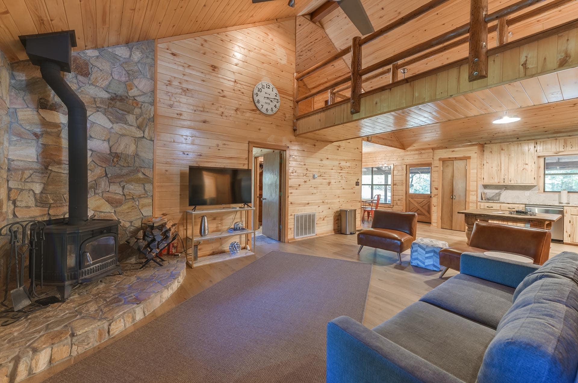 Texas lake ranch with private shoreline Red Barn Ranch on Lake Bob Sandlin