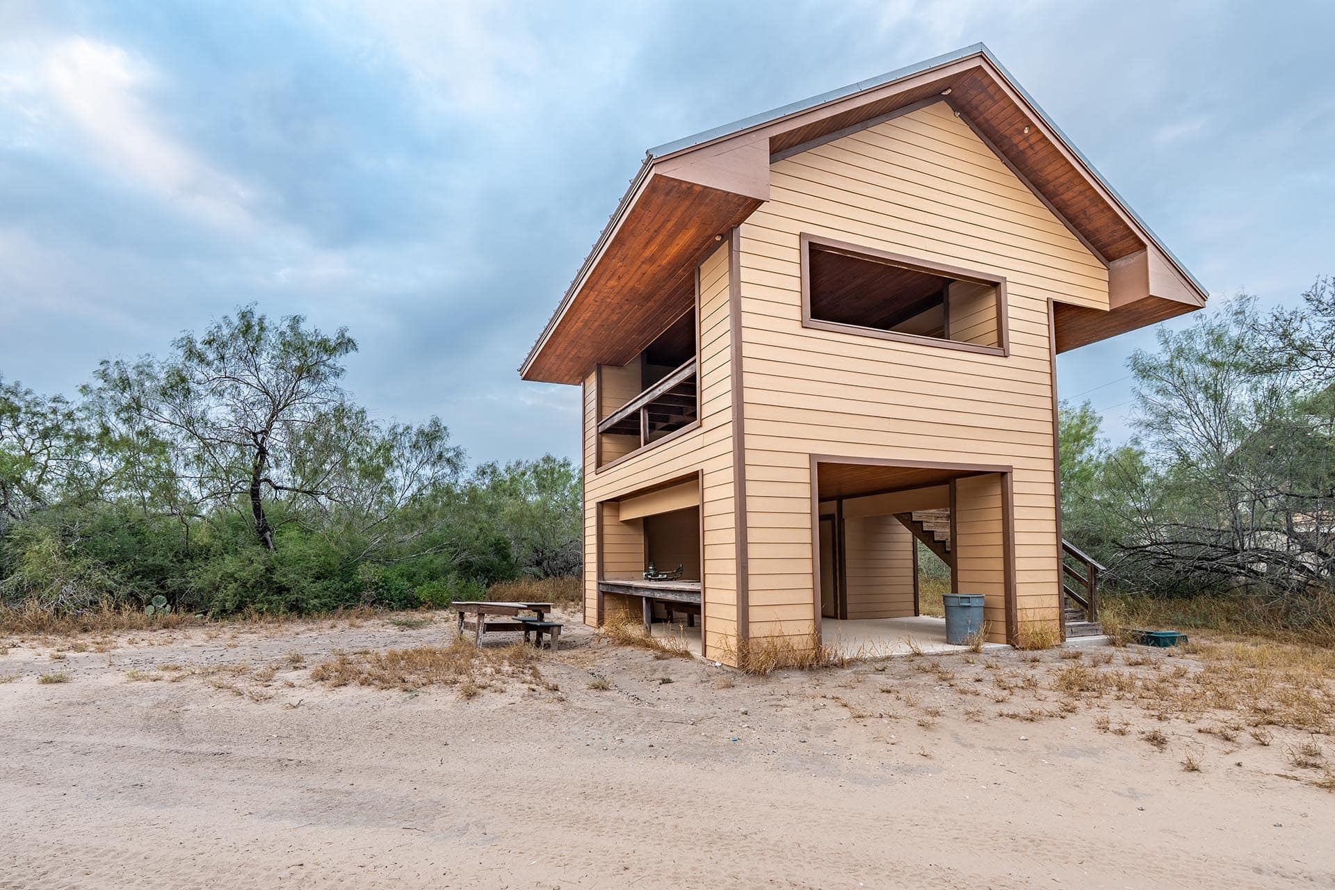 Texas ranch land ideal for high fence hunting El Monte Gringo Ranch
