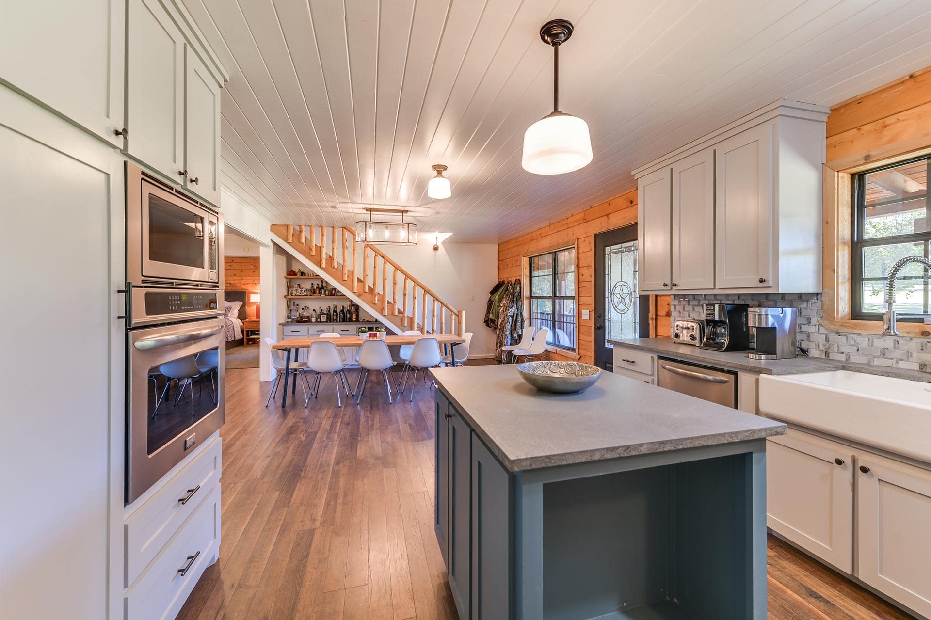 Texas ranch with lake views Red Barn Ranch on Lake Bob Sandlin