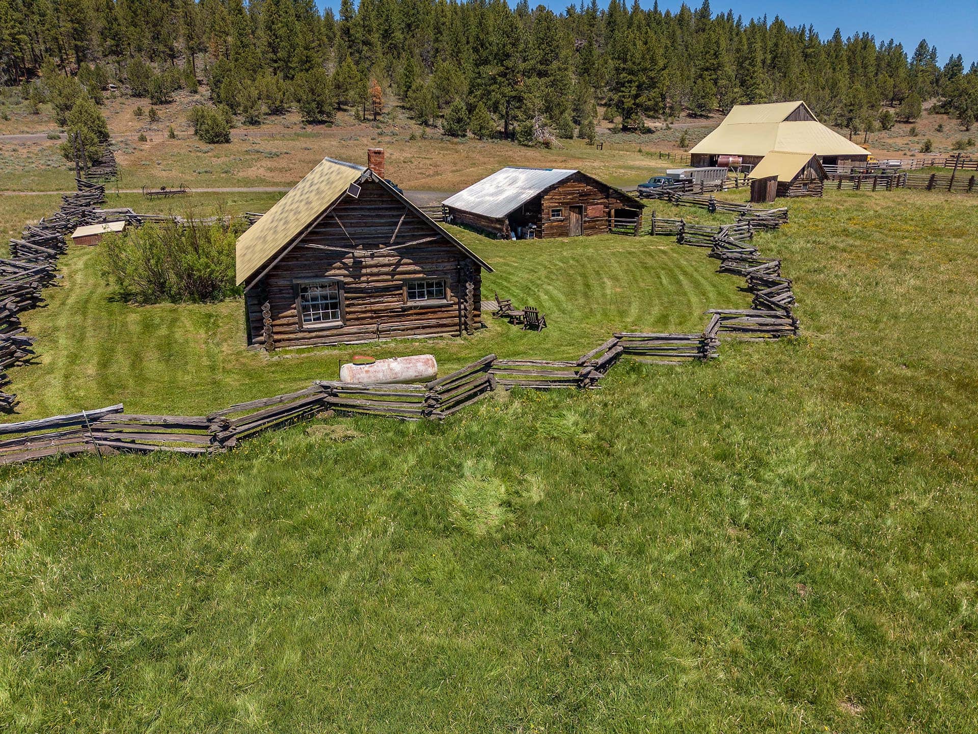 back view old homestead oregon aspen ridge ranch