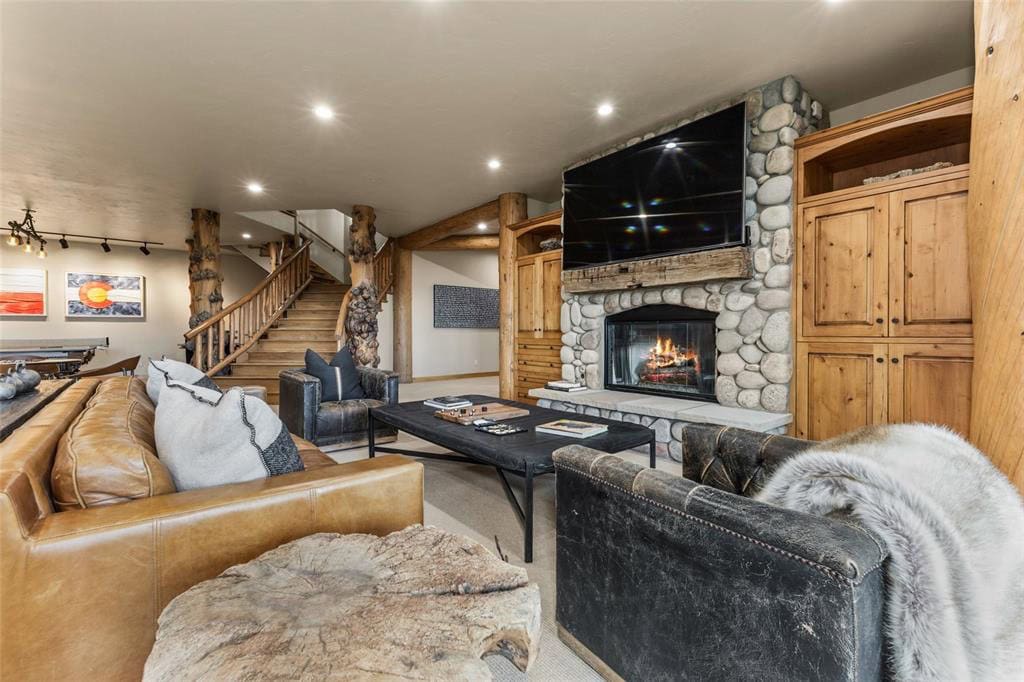 big game hunting ranch Colorado Skistone Mountain Ranch