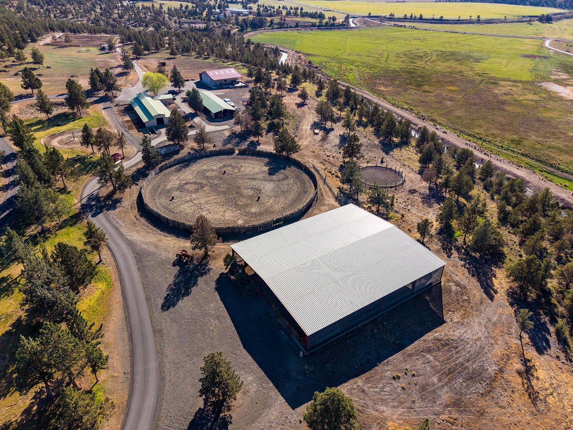 daylight horse facility oregon crooked river rim horse ranch