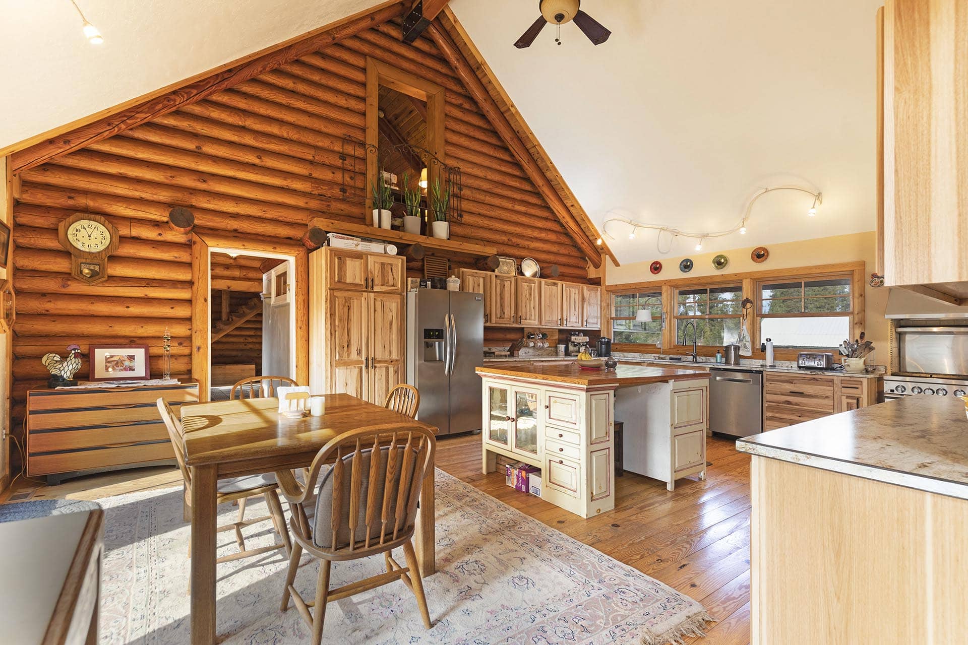 equestrian property nearby Montana cabinet mountain wilderness retreat