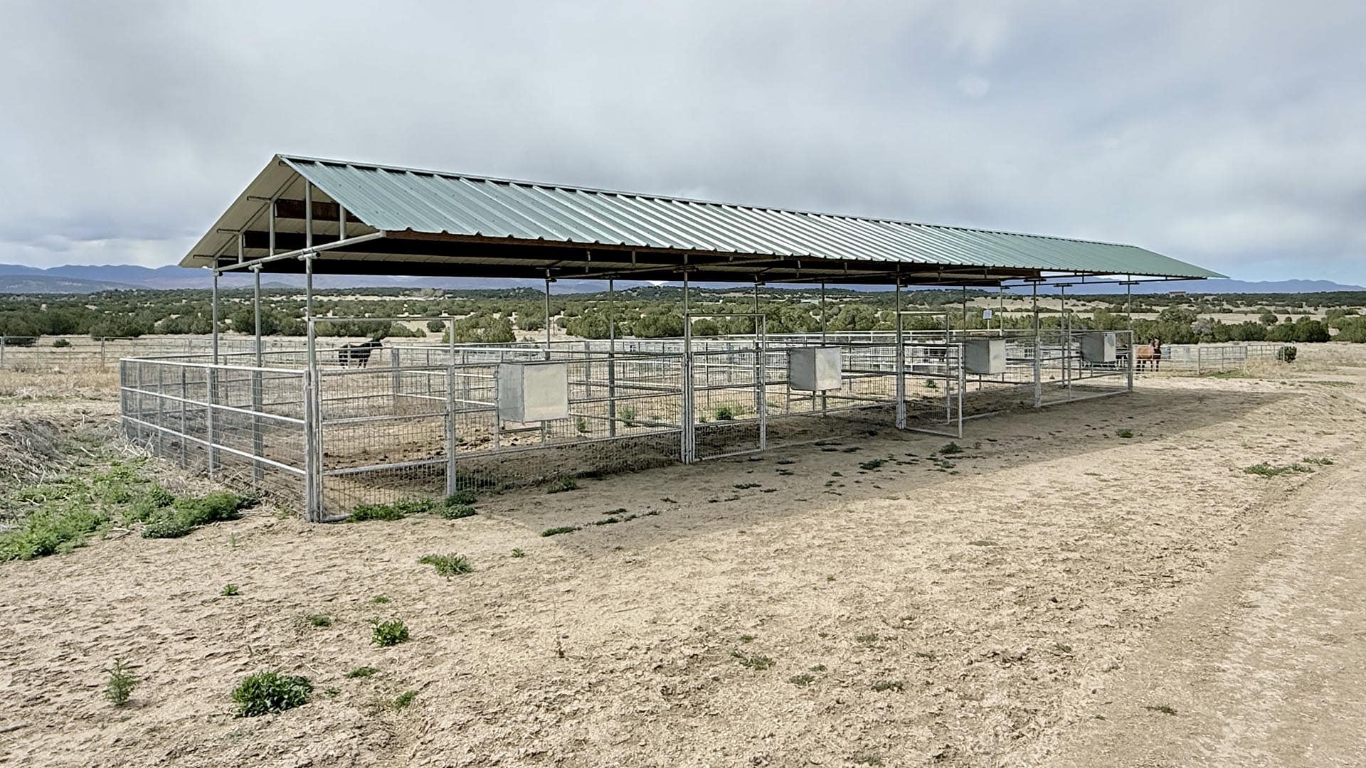 horse setup with acreage co colorado arrowwood ranch