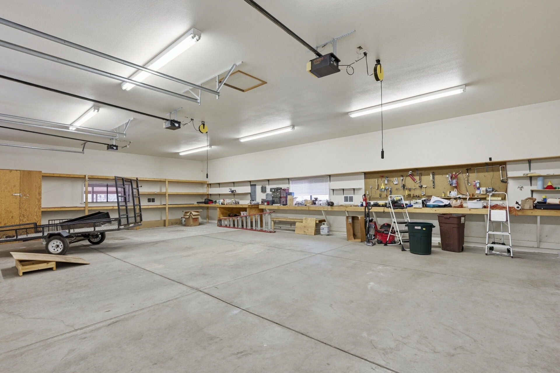 large workshop with concrete floor utah casa del rio