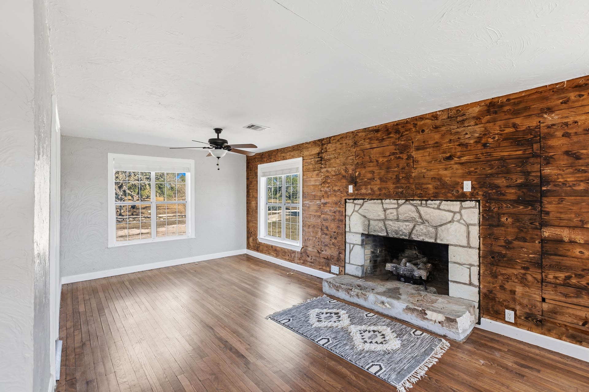 private mountain ranch Texas Lone Woman Mountain Ranch