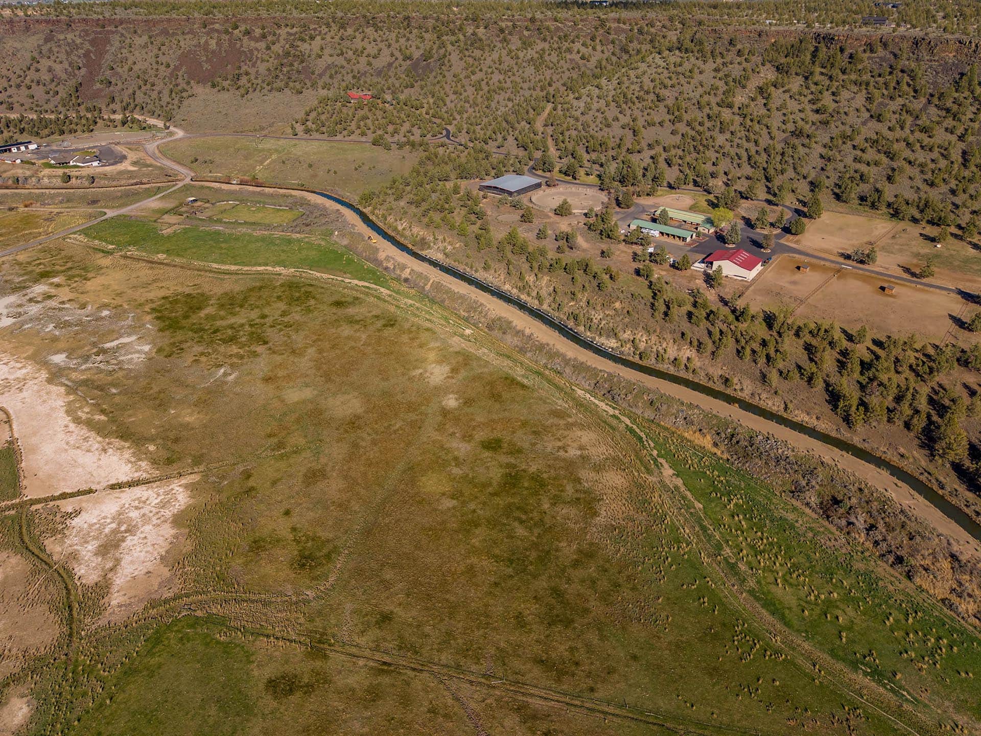 property with arena and barn oregon crooked river rim horse ranch