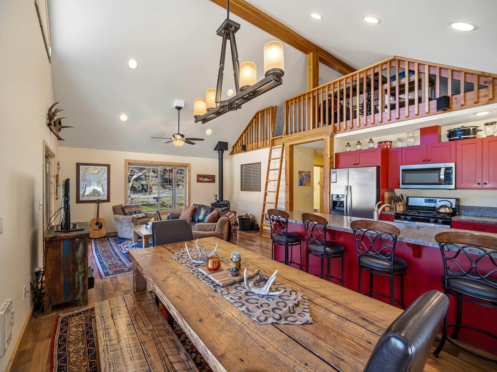 quiet rural ranch acreage Washington ranch at Lost Creek