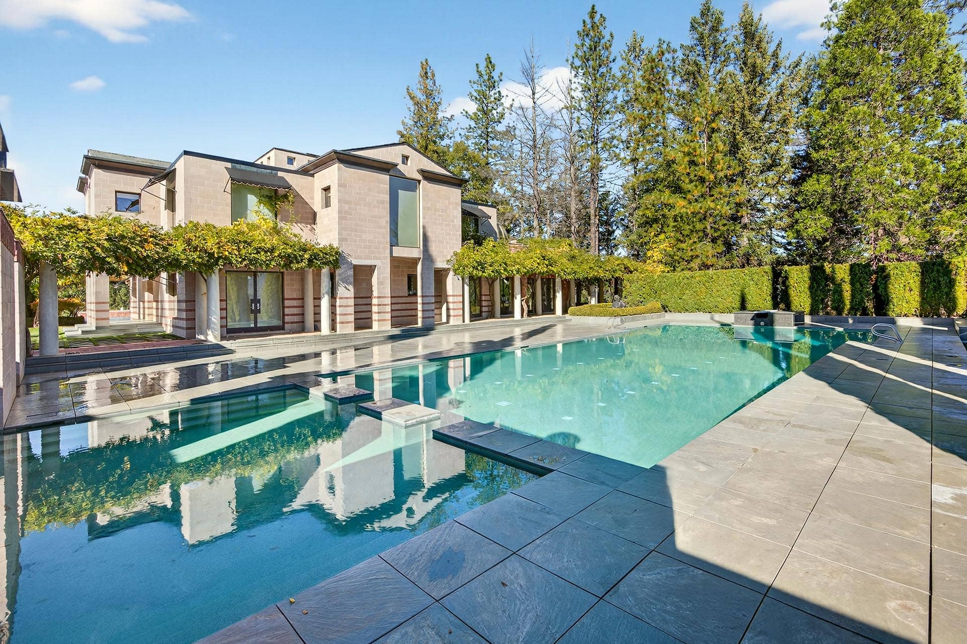 southern oregon luxury homes oregon the bird estate