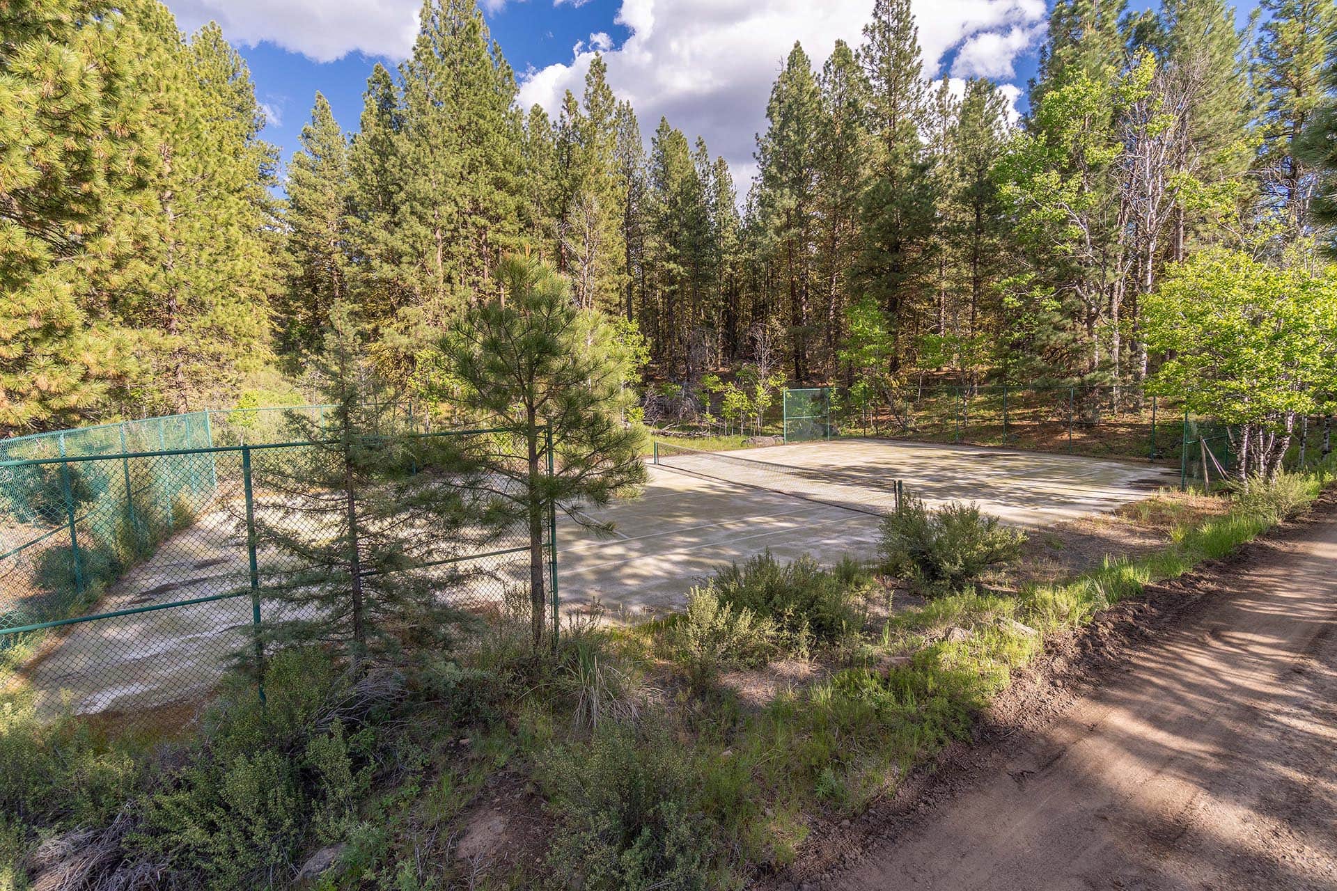tennis court oregon aspen ridge ranch.jpg