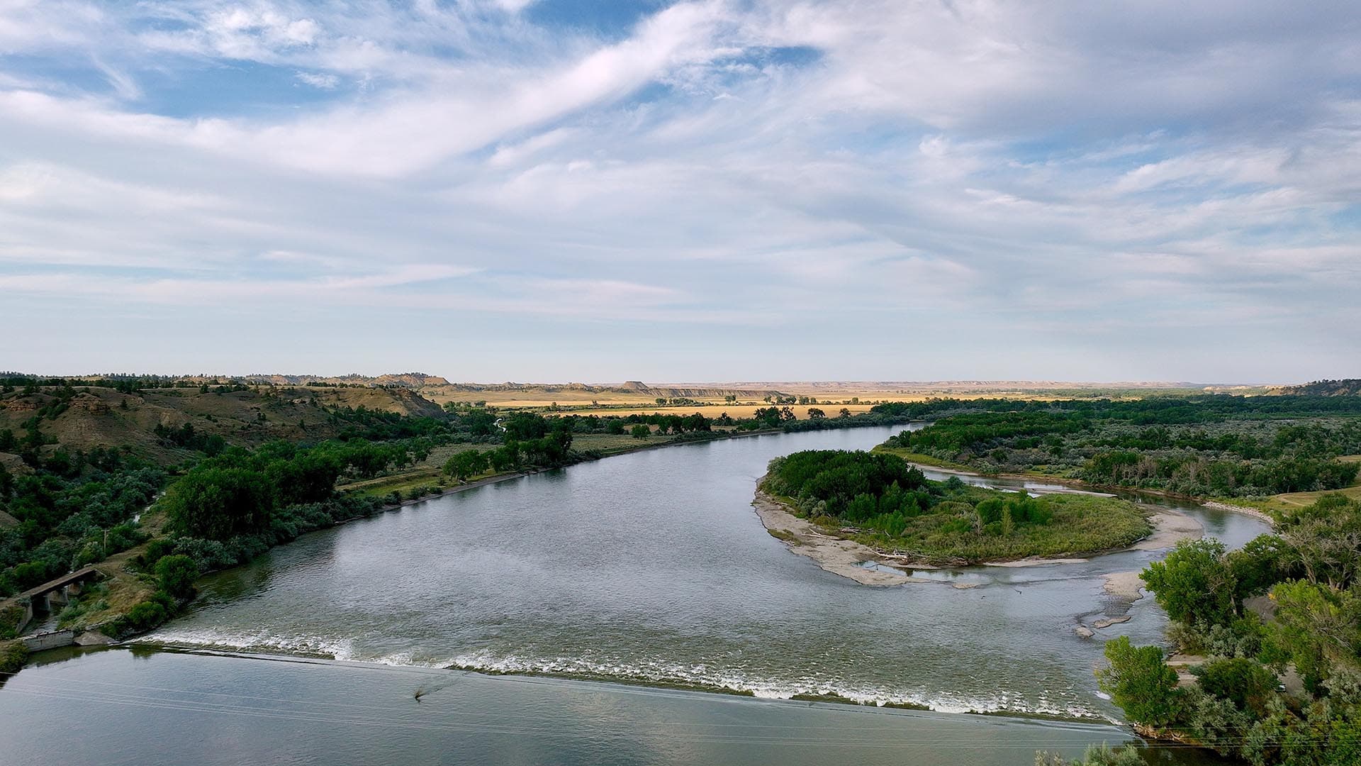 yellowstone river montana over the cliff ranch on little porcupine creek