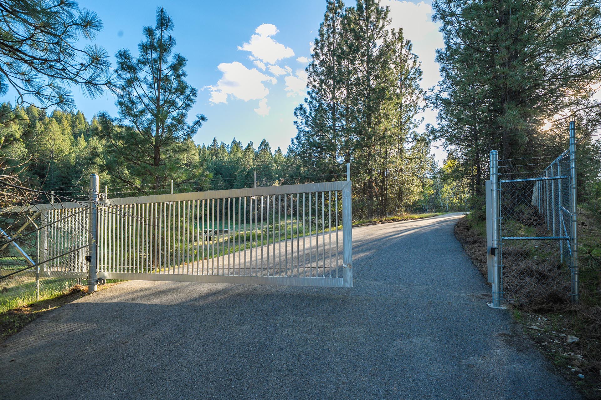 Private Gated Entry Washington Grouse Mountain Drive