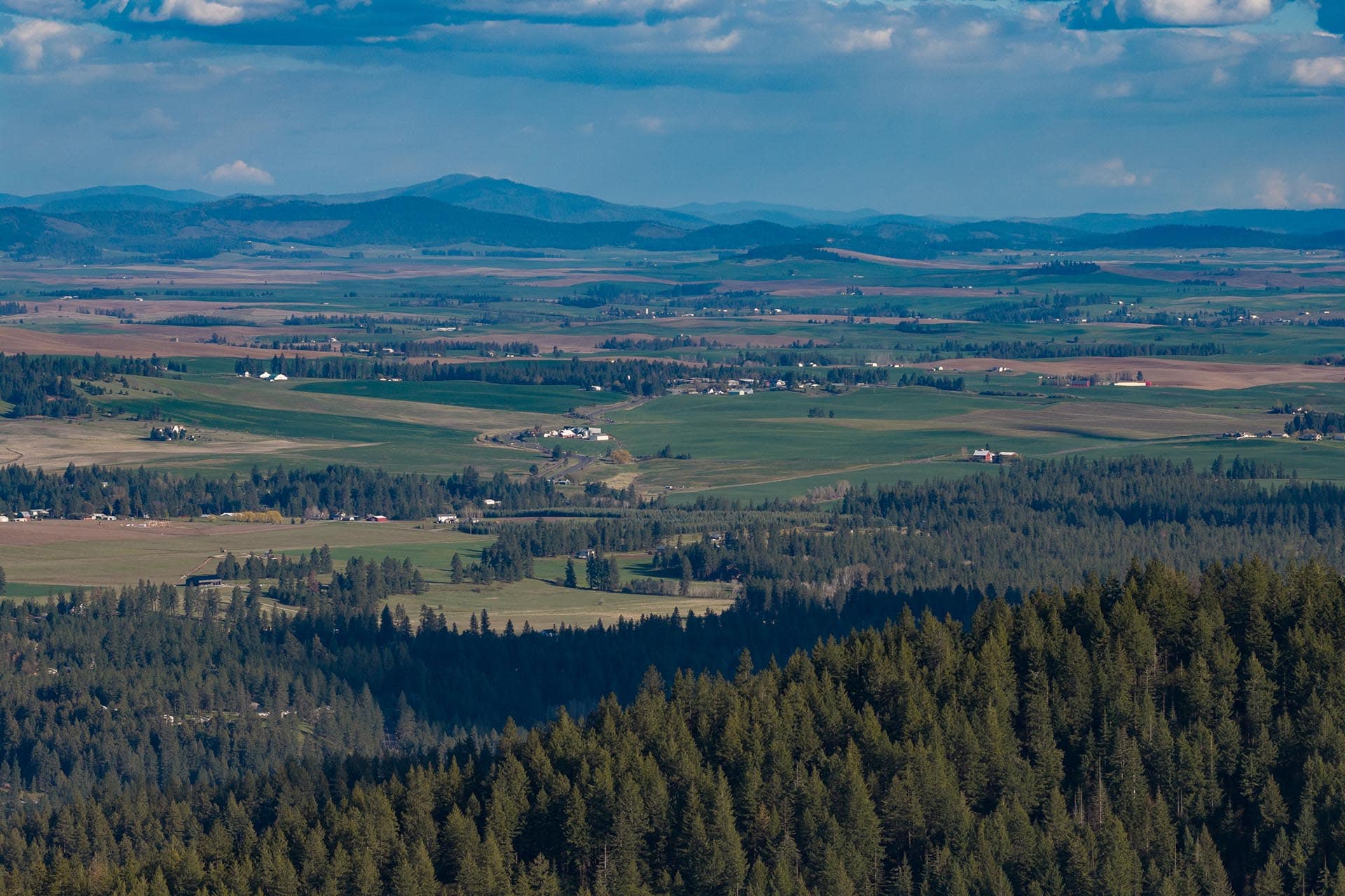 Scenic Spokane Washington Grouse Mountain Drive