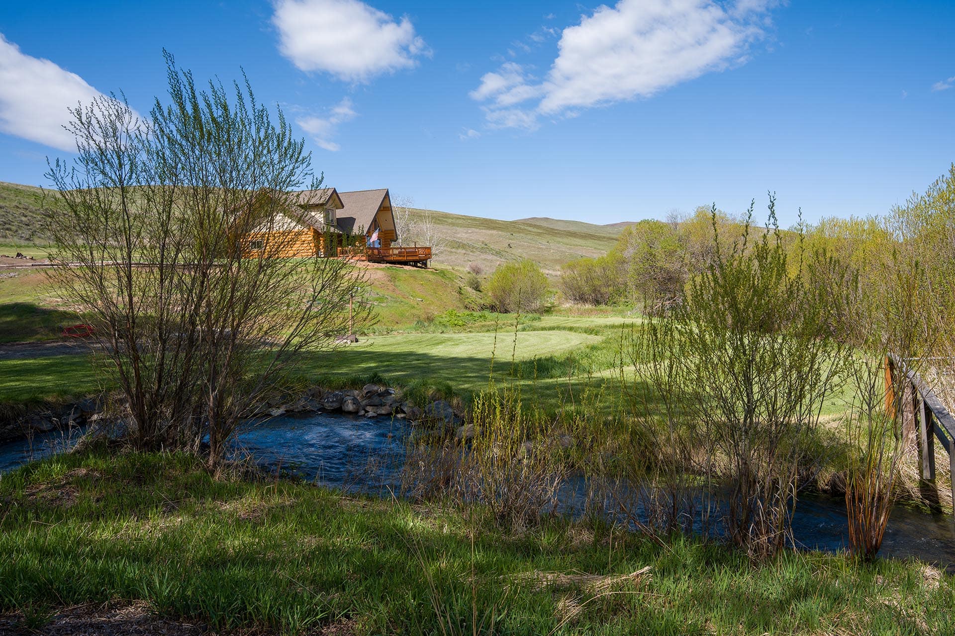 creek log cabin oregon thorn creek ranch