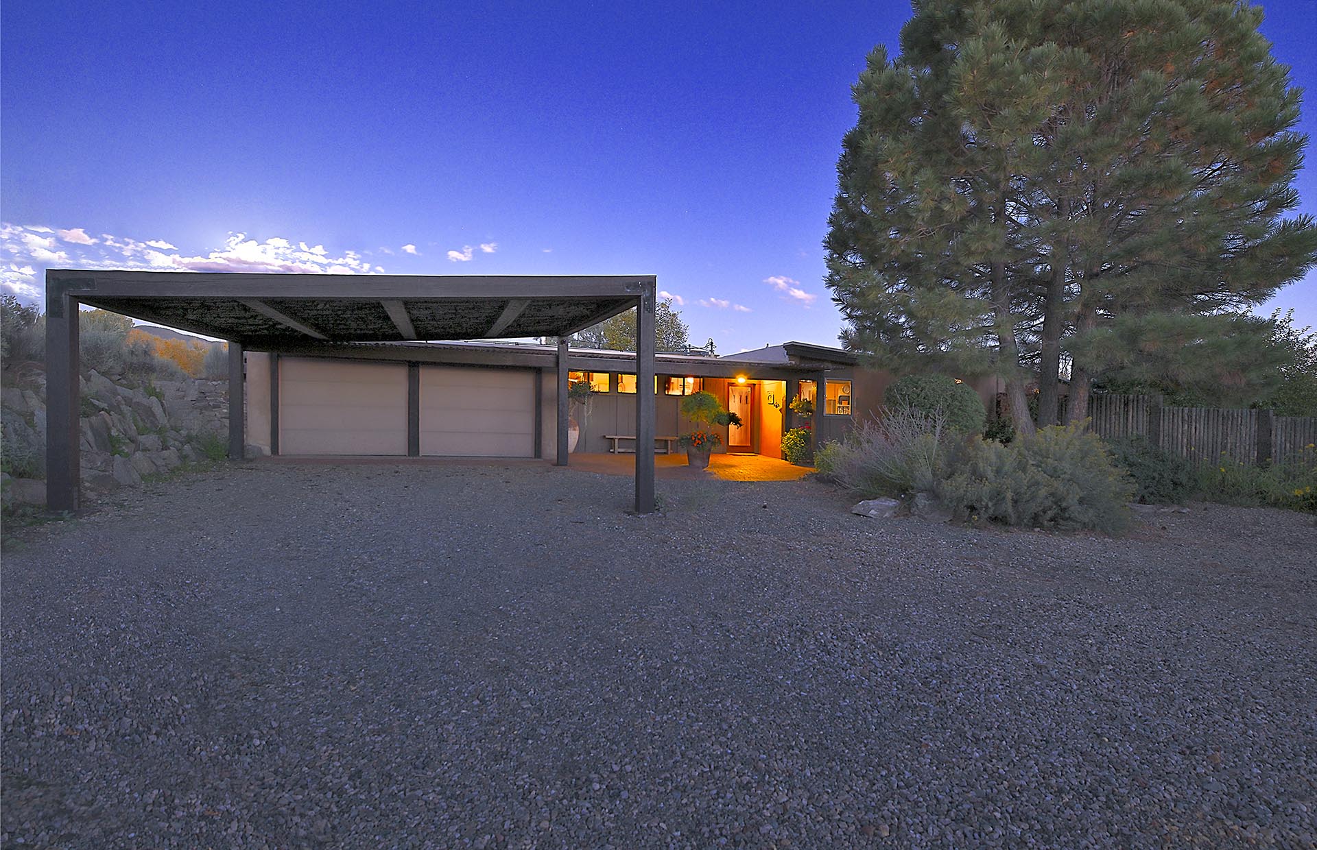 garage taos new mexico dos rios