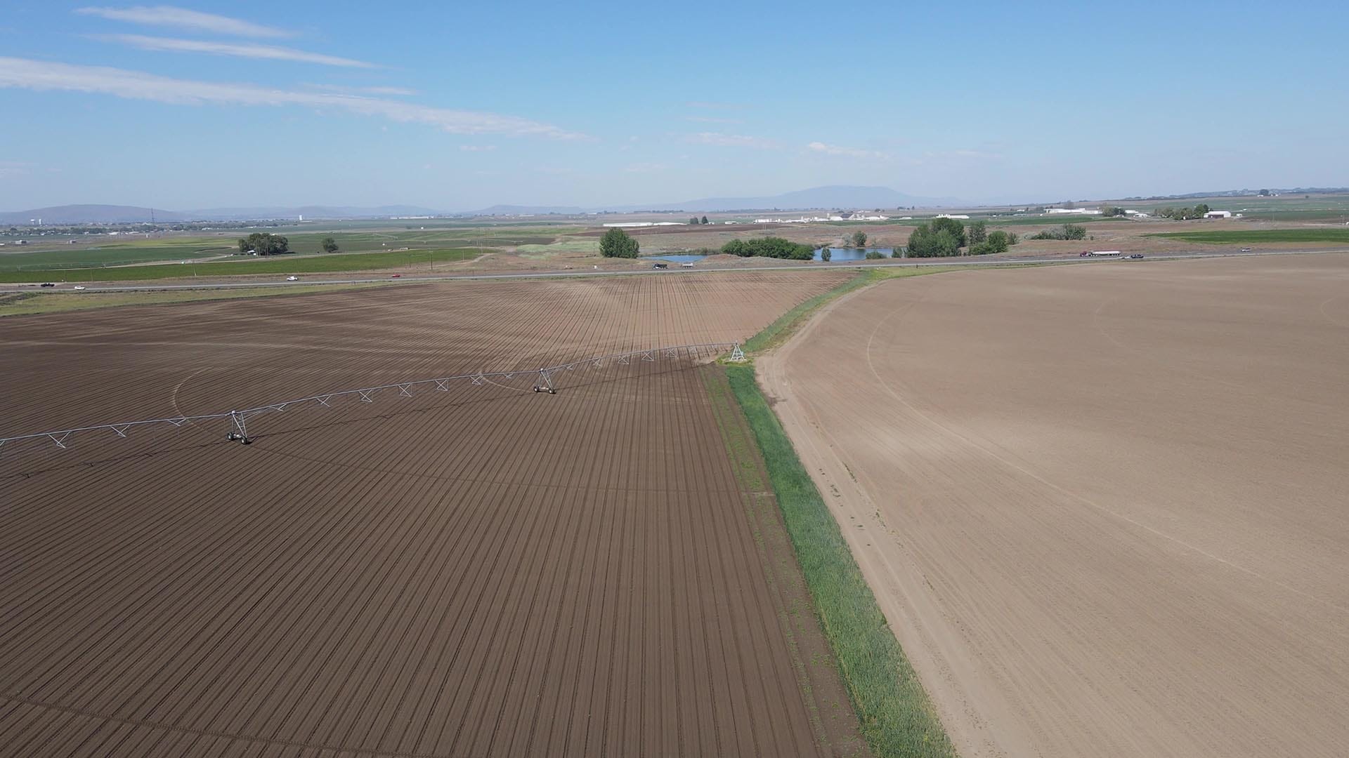 irrigating crops washington preston organic irrigated farm