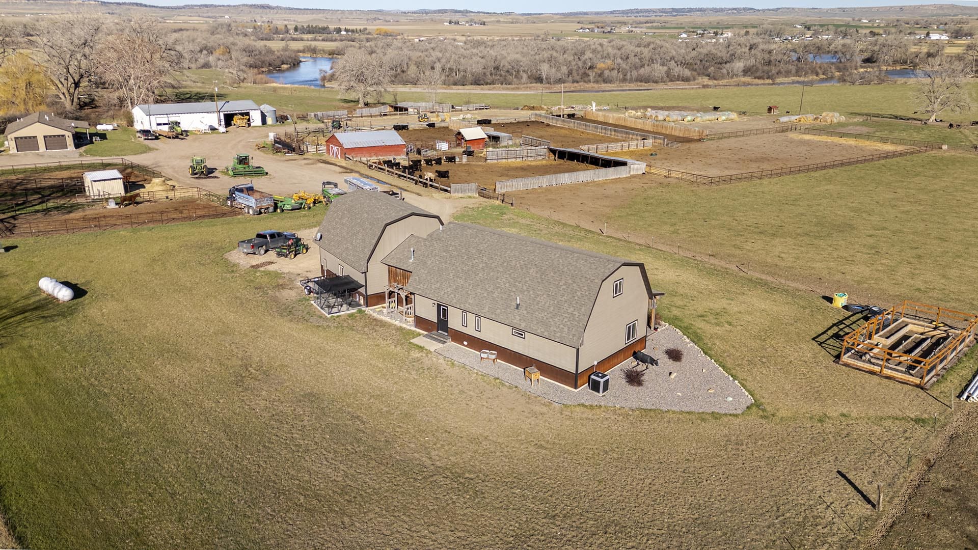 land with homes montana clarks fork riverbend ranch
