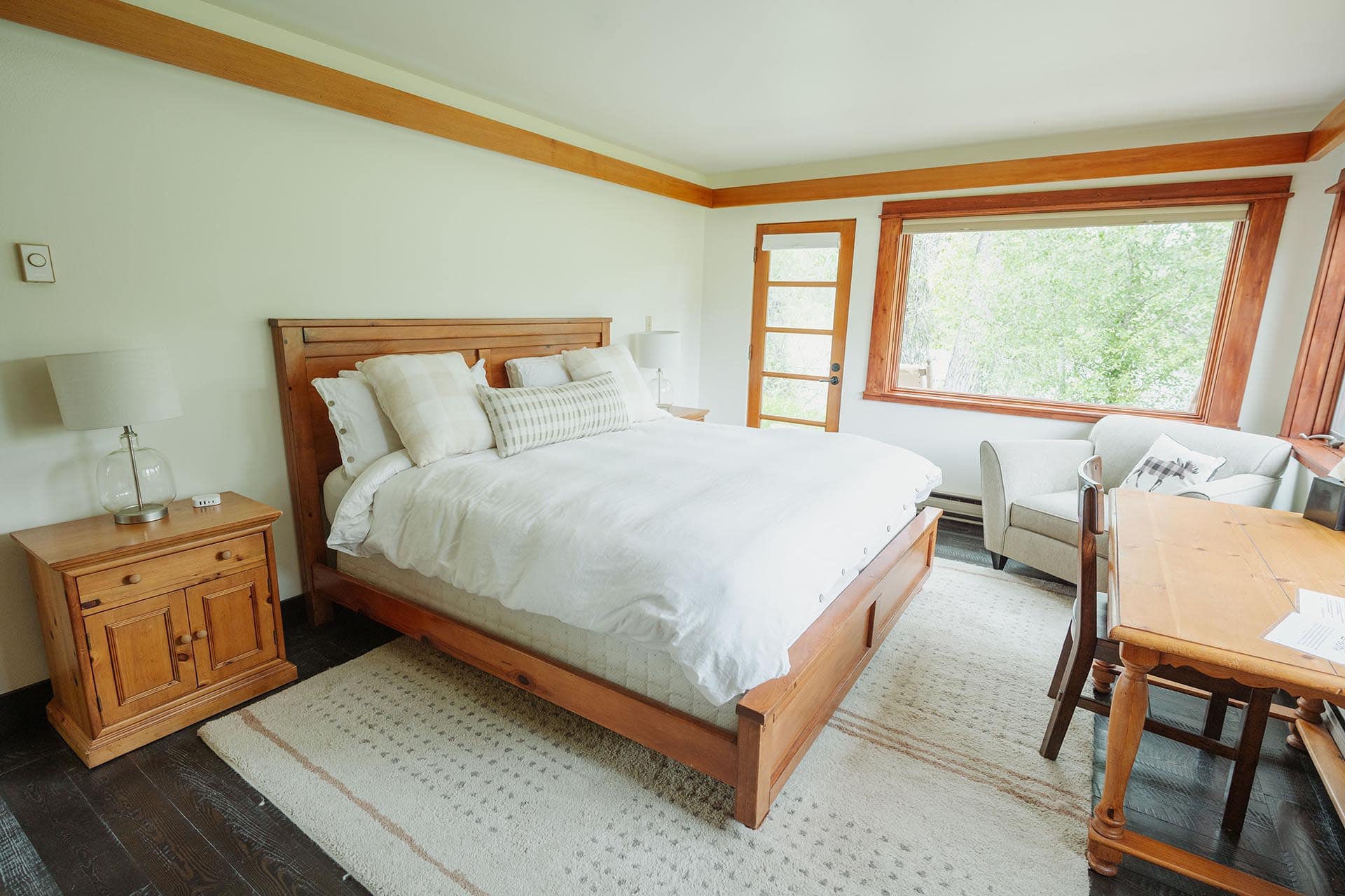 lodge king bedroom montana complete fly fisher