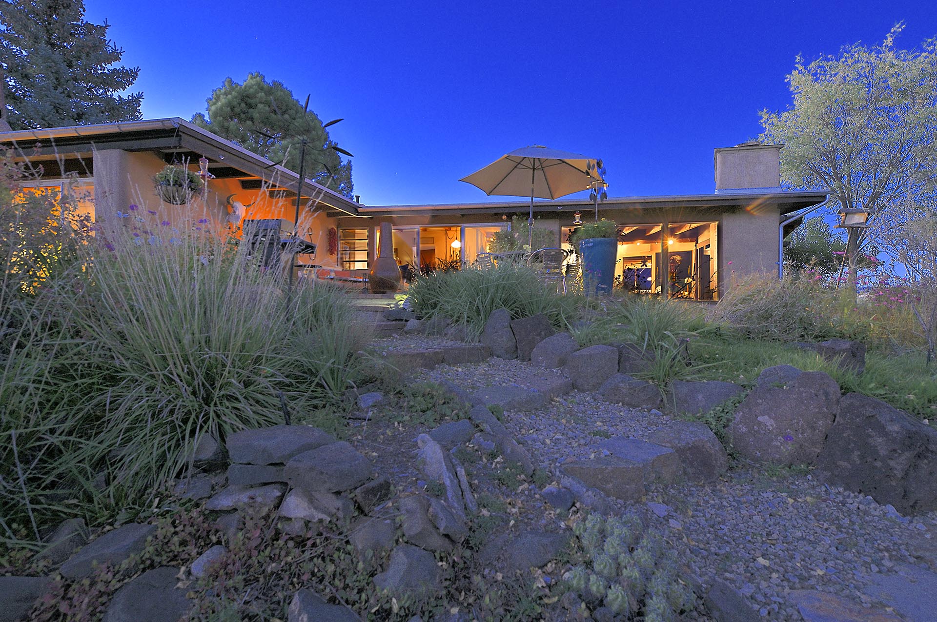 modernist home taos new mexico dos rios
