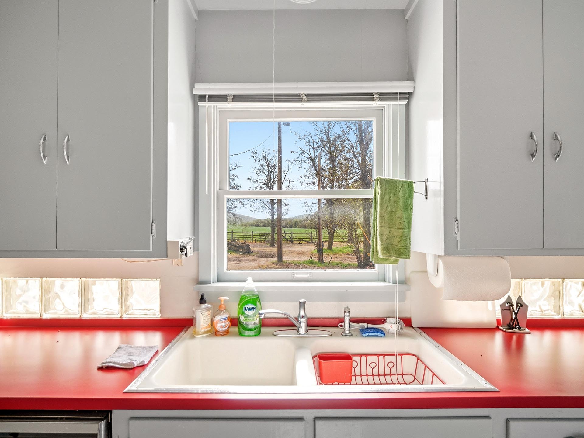 scenic view kitchen windows washington whitmore hereford cattle ranch