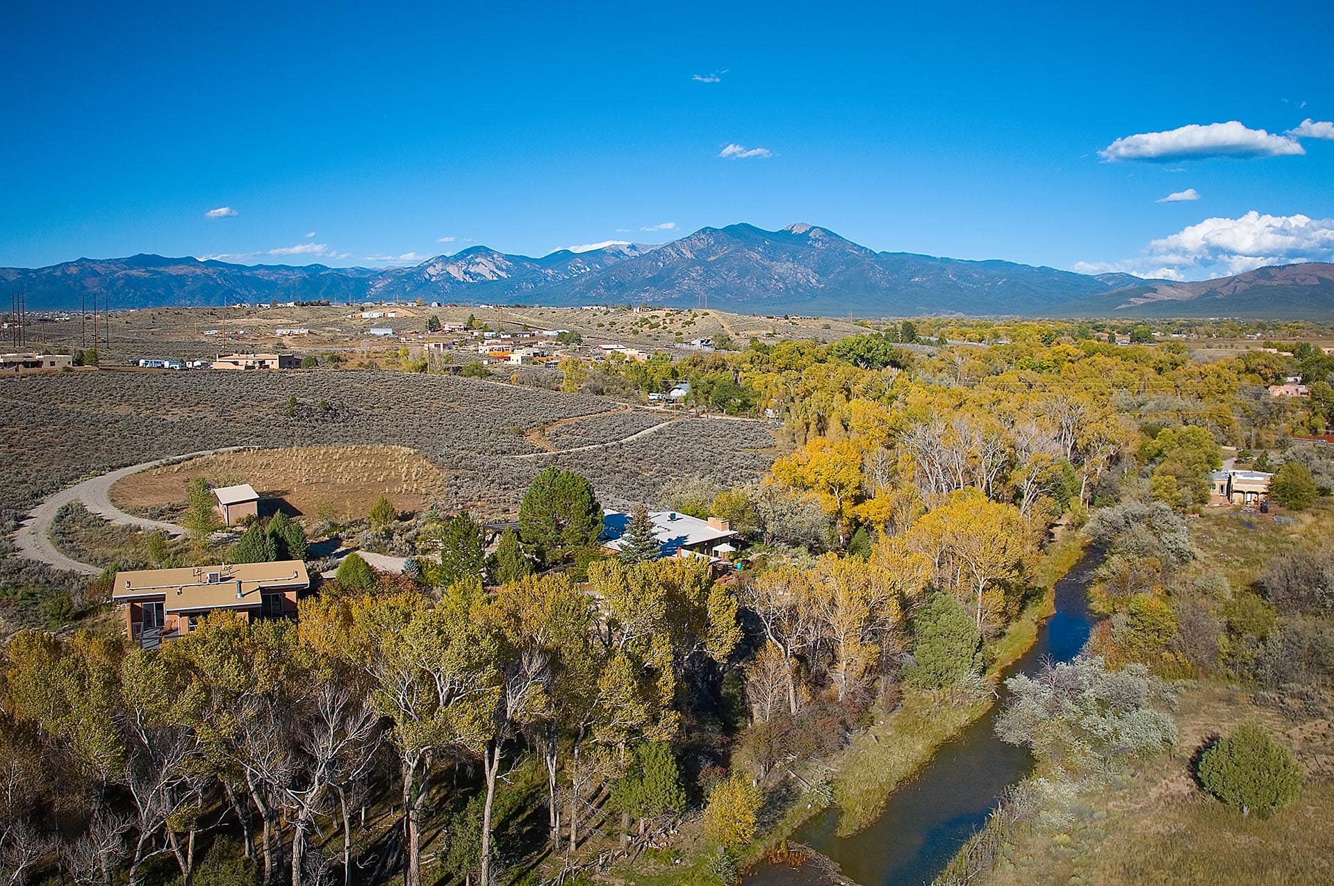 taos mountain new mexico dos rios
