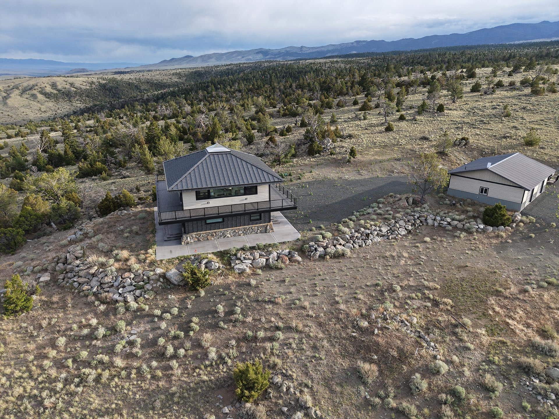 306 acres for sale with modern home montana little fish creek lookout