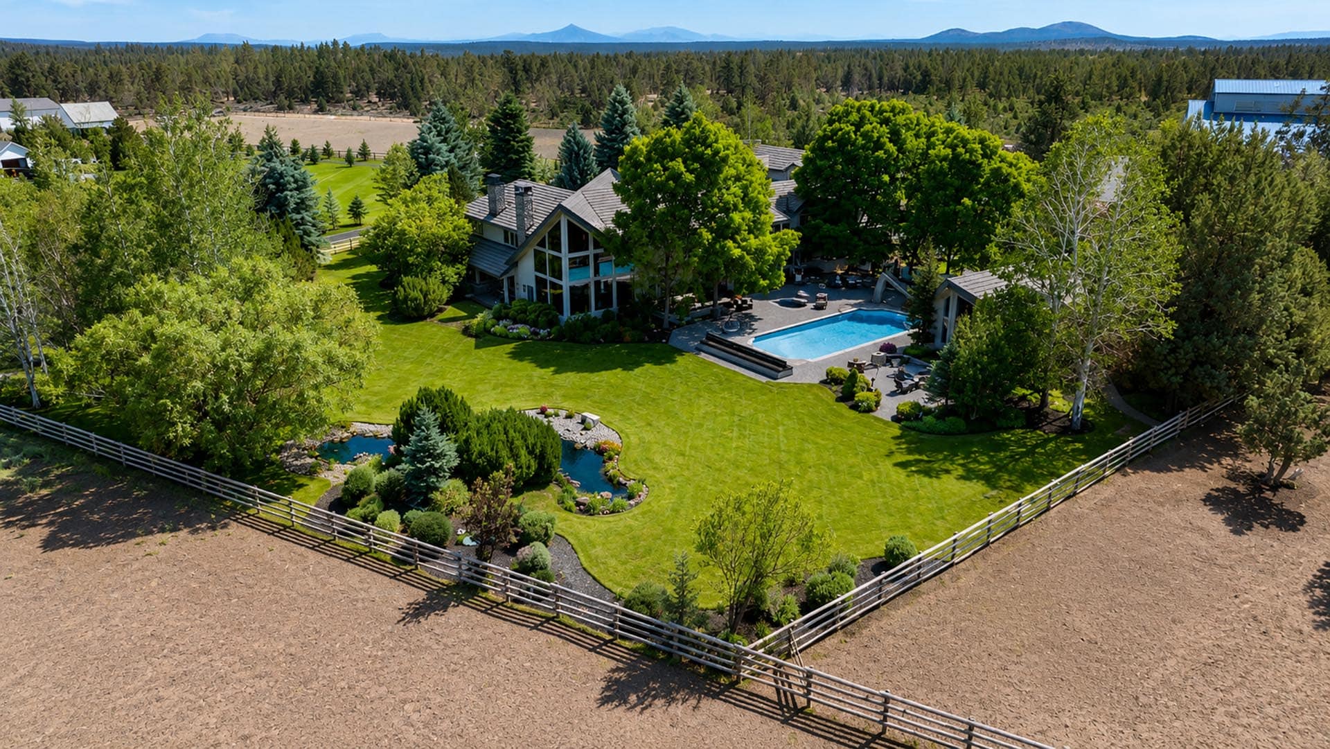 countryside estate oregon three sisters equestrian estate