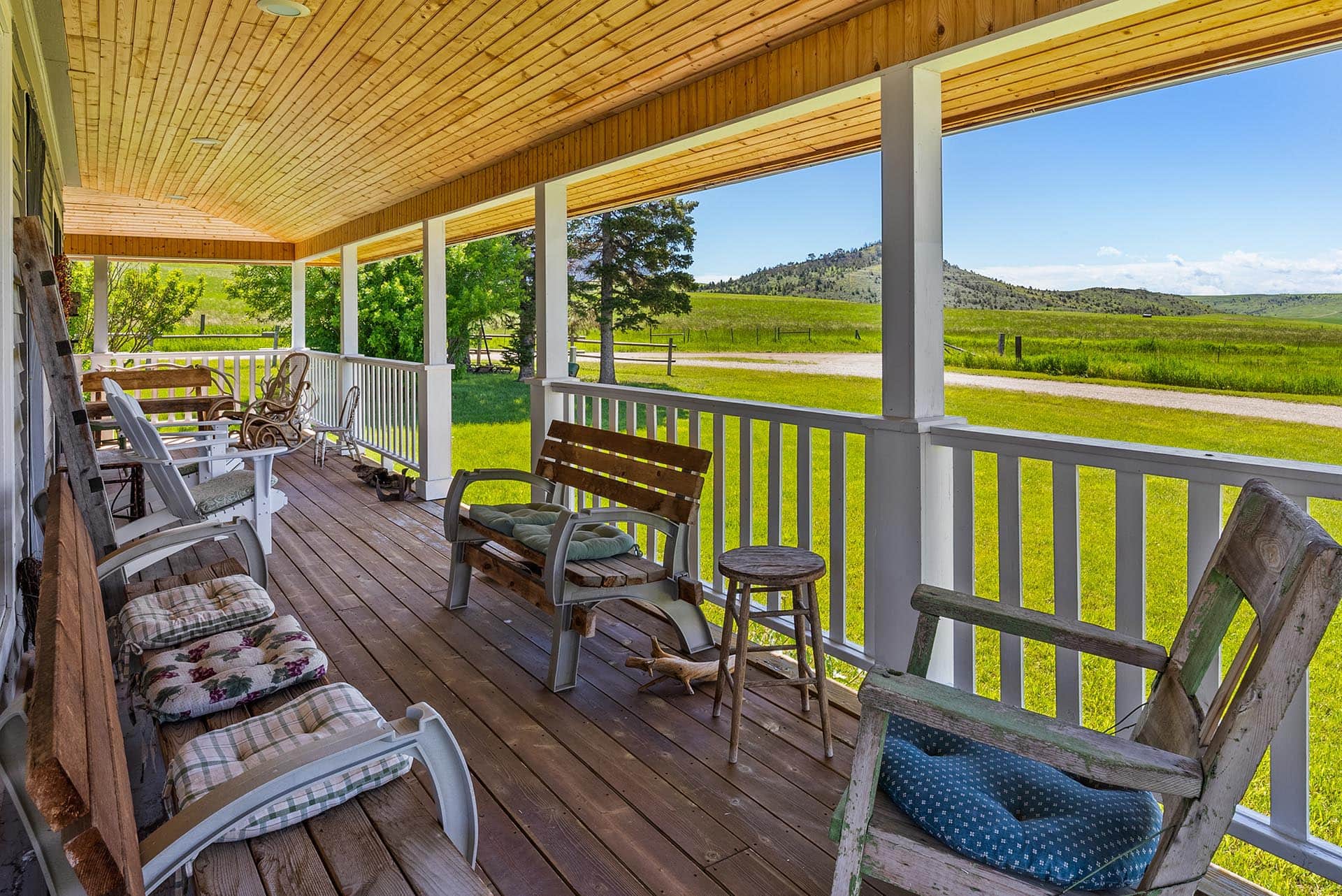 cozy porch montana north fork horse creek
