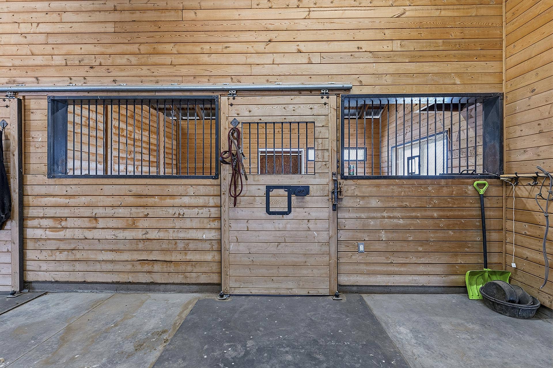 equestrian estate oregon three sisters equestrian estate
