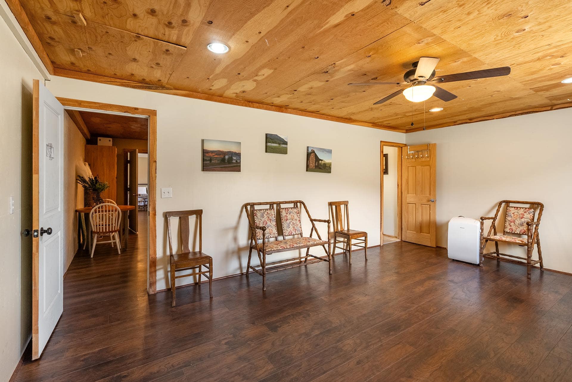 lodge interior hallway with wooden ceiling montana two rivers lodge