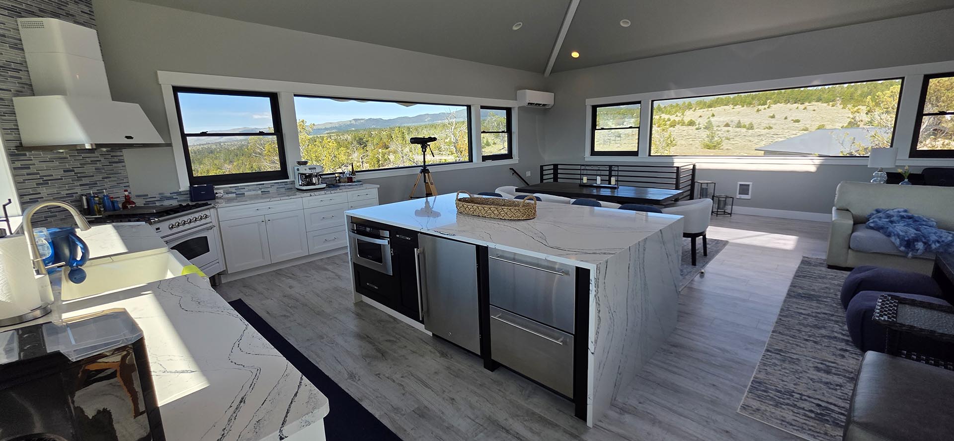 luxury kitchen with island montana little fish creek lookout