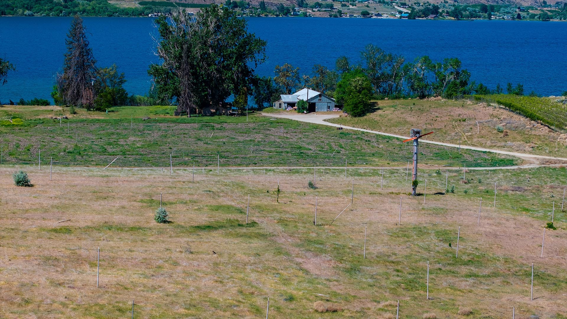 okanogan valley luxury waterfront estate washington orchard bay