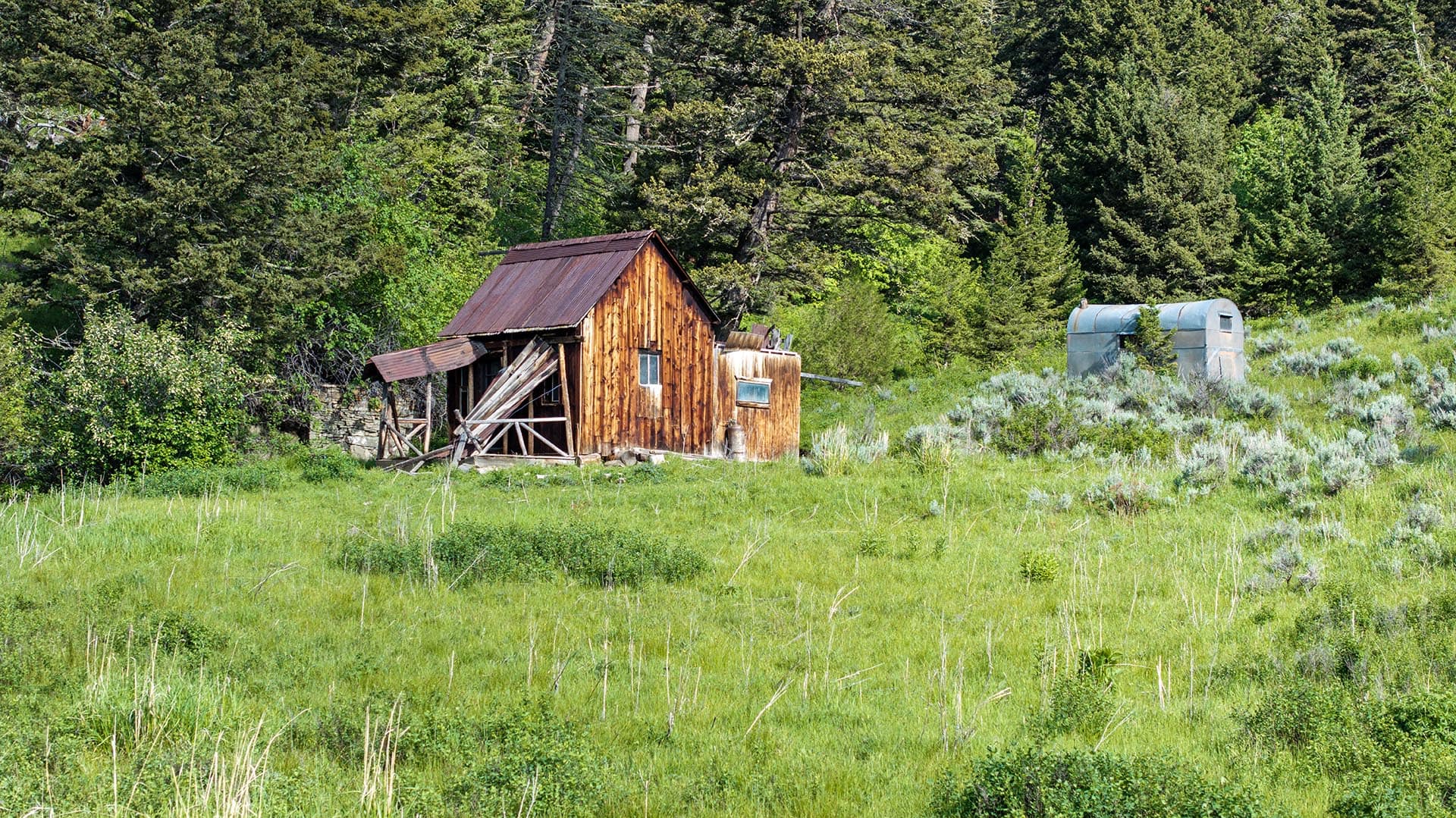 rustic mountain cabin property montana north bridger hunting retreat
