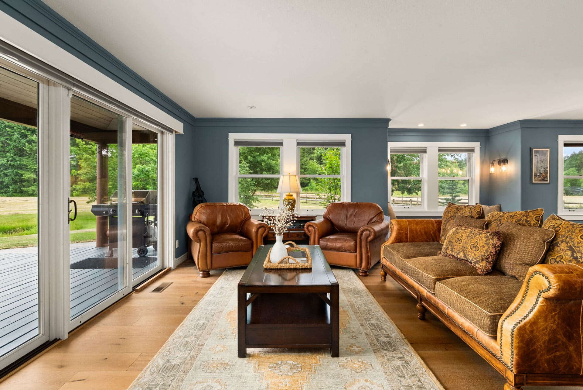 Craftsman Style Living Room Washington Still Water Retreat