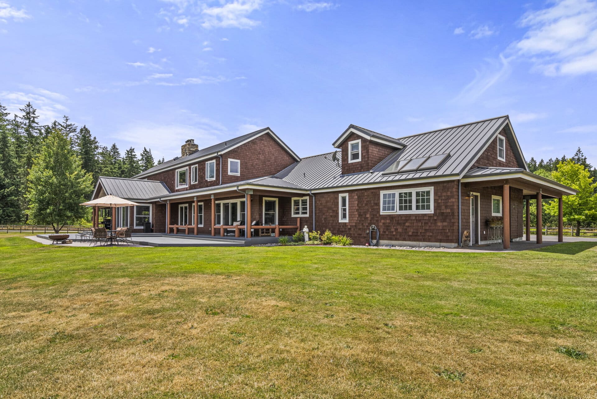 Discreet Luxury Acreage Estate Washington Still Water Retreat