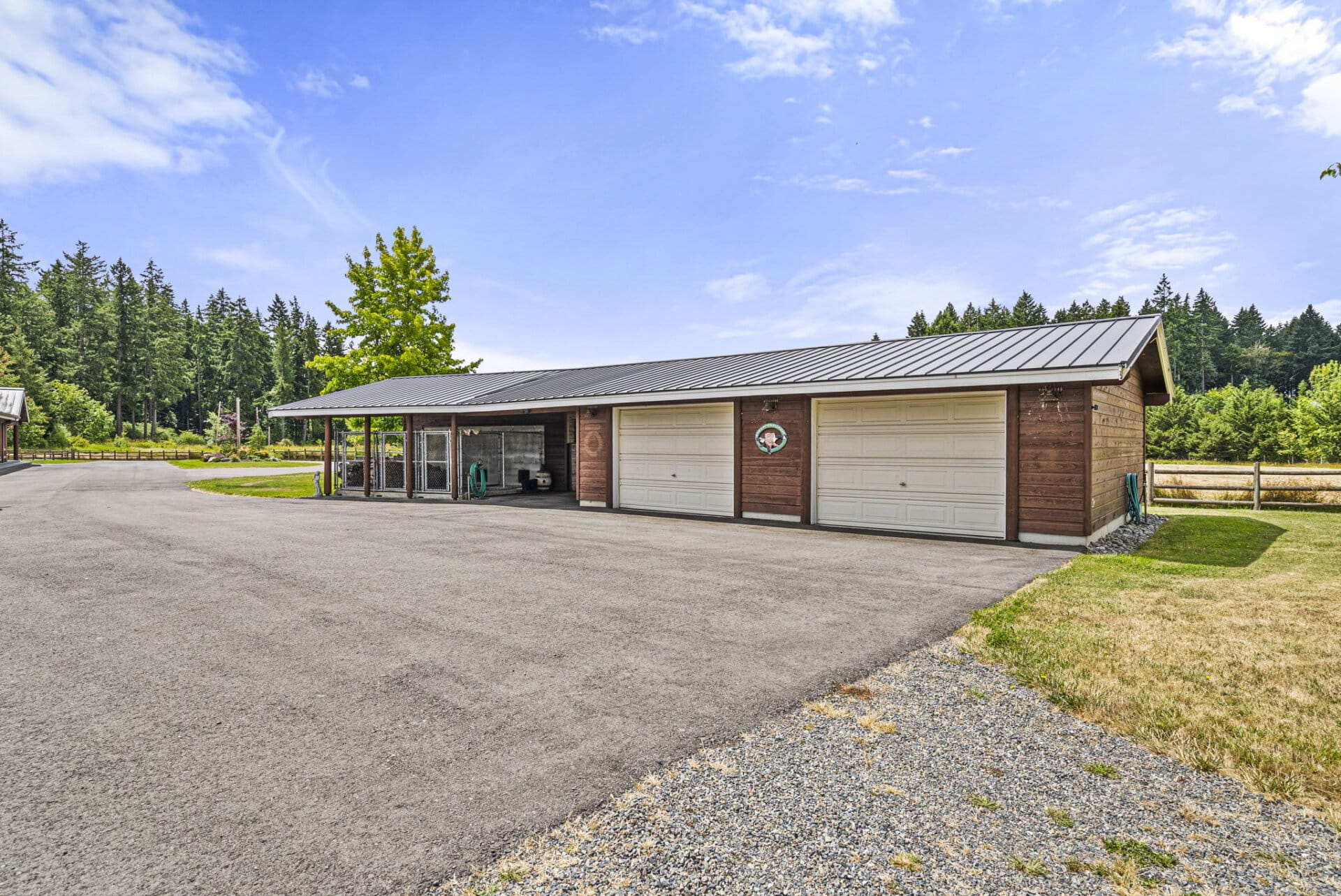 Luxury Acreage With Outbuildings Washington Still Water Retreat