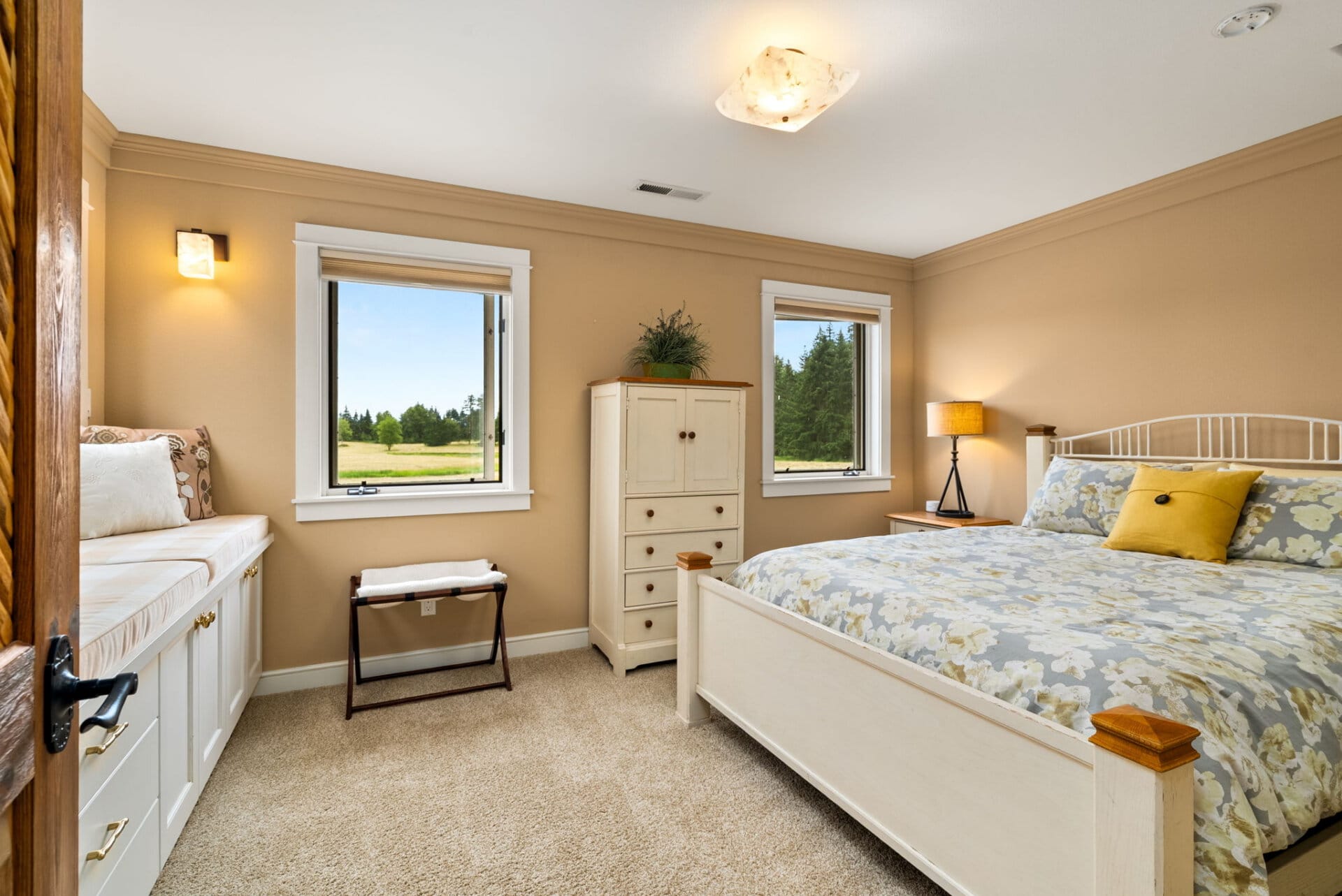 Pacific Northwest Interior Design Washington Still Water Retreat