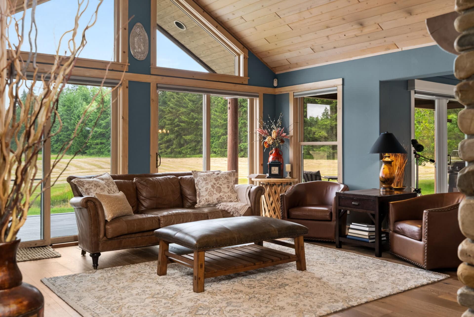 Updated Luxury Country Home Washington Still Water Retreat