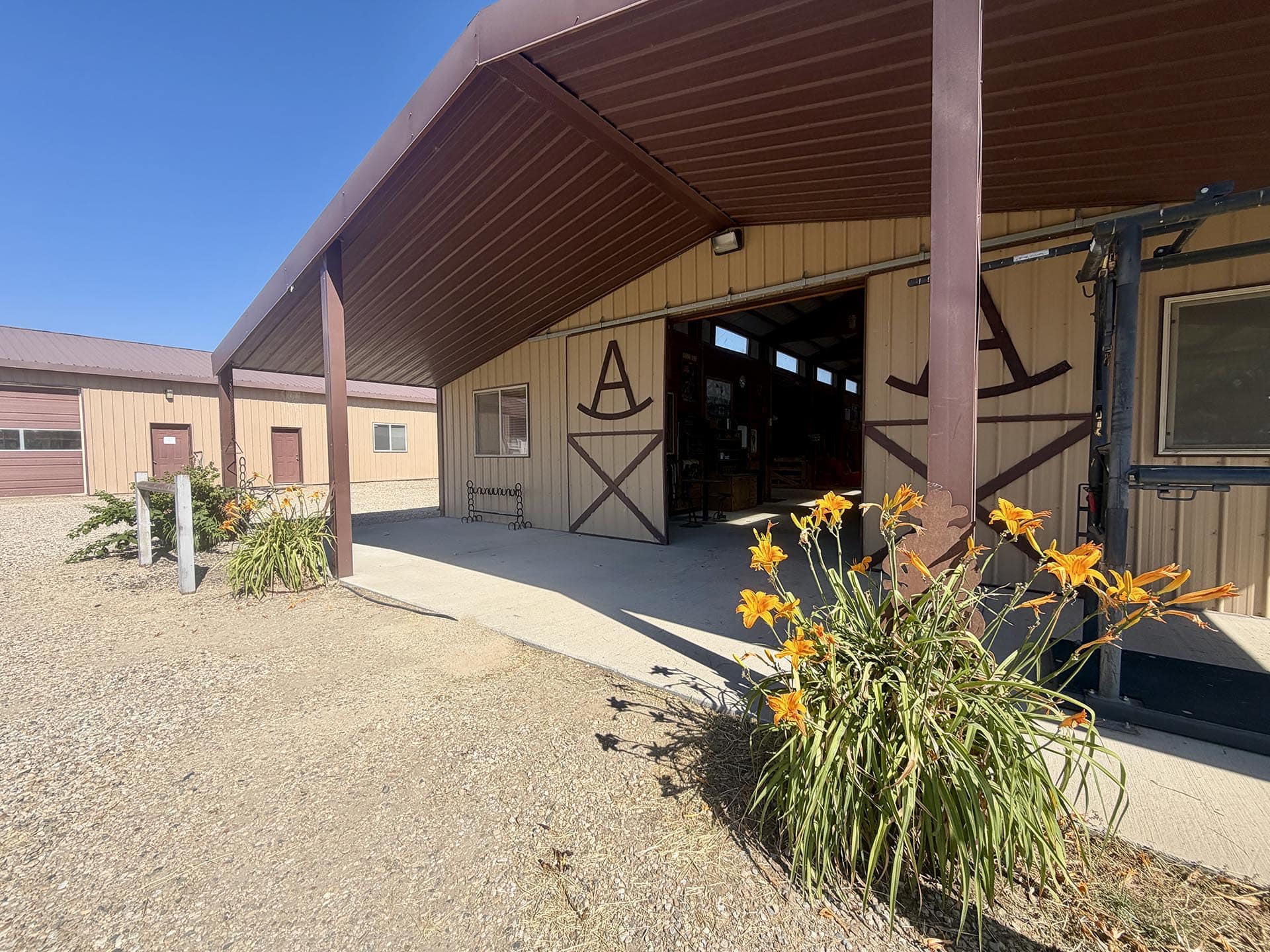 equestrian stable idaho rockn a ranch