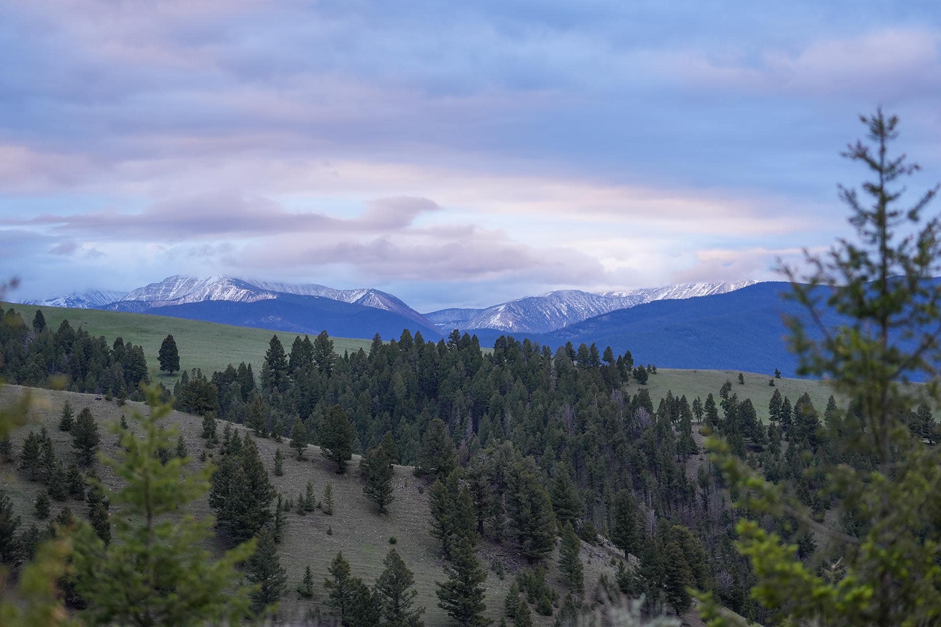 majestic mountain views montana running j ranch